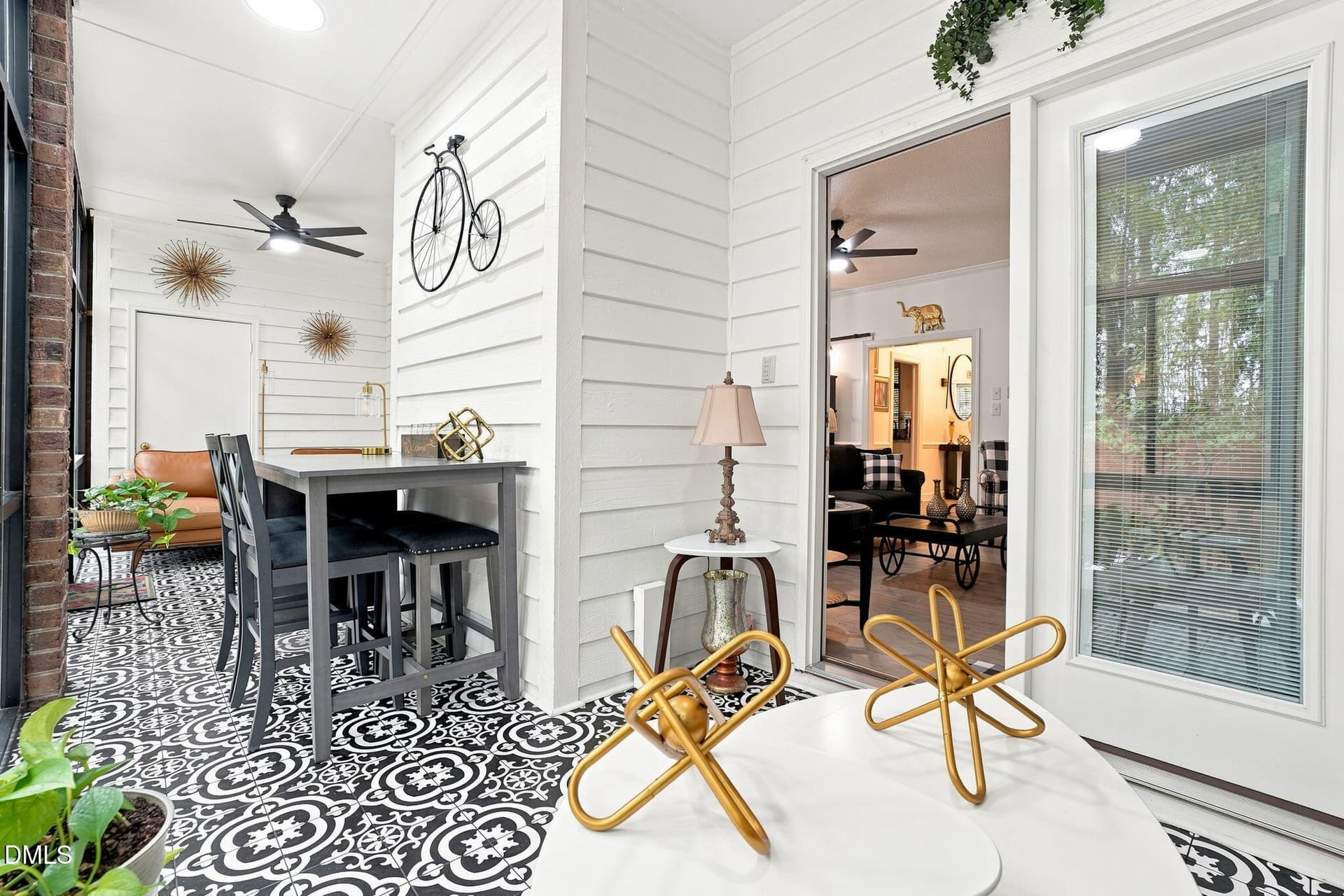 Sun Porch - 1311 Forest Hills Road NW, Wilson, NC 27896