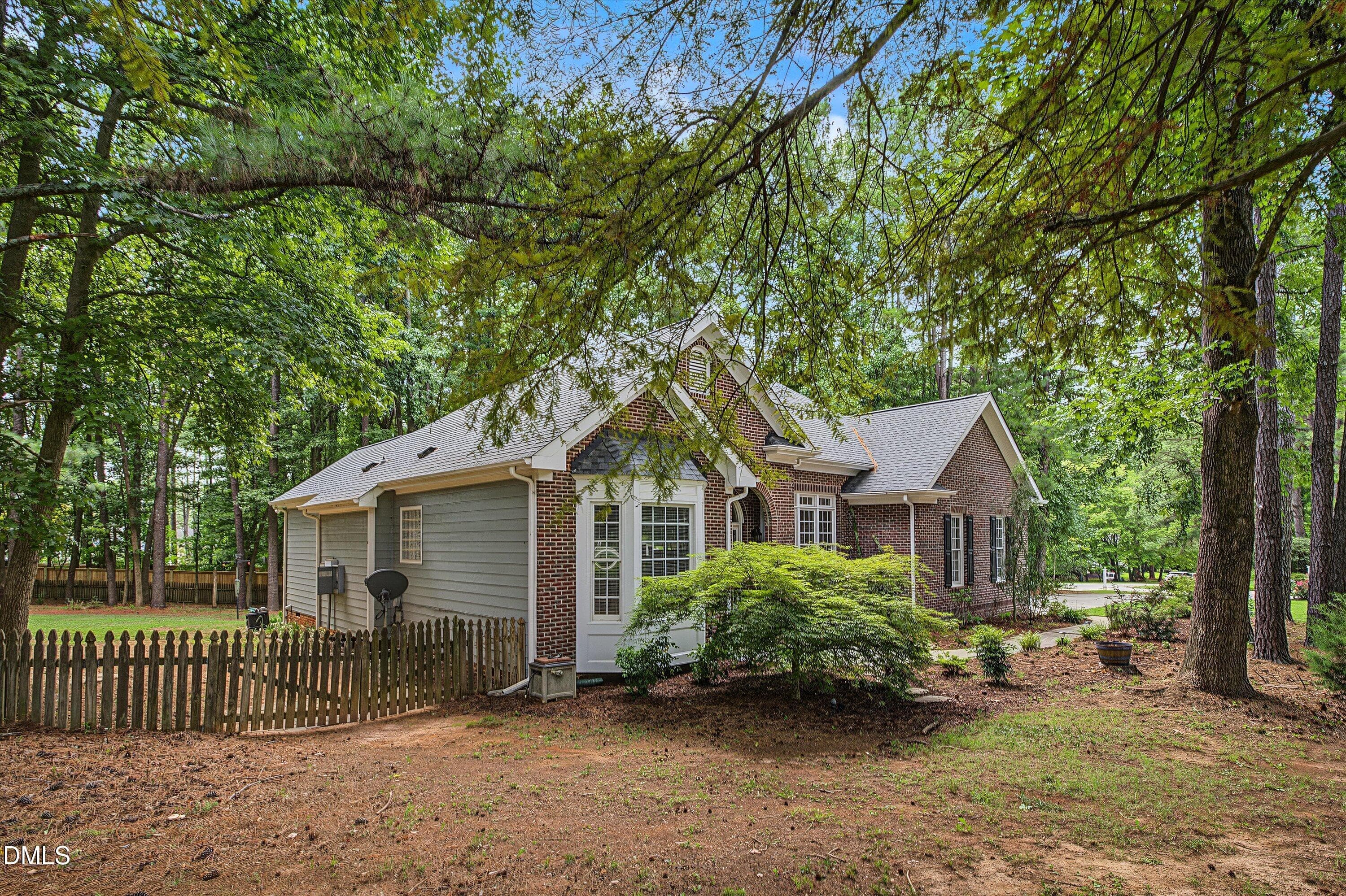 5-11_2101 Chicora Ext - 2101 Chicora Wood Drive, Raleigh, NC 27606, Raleigh
