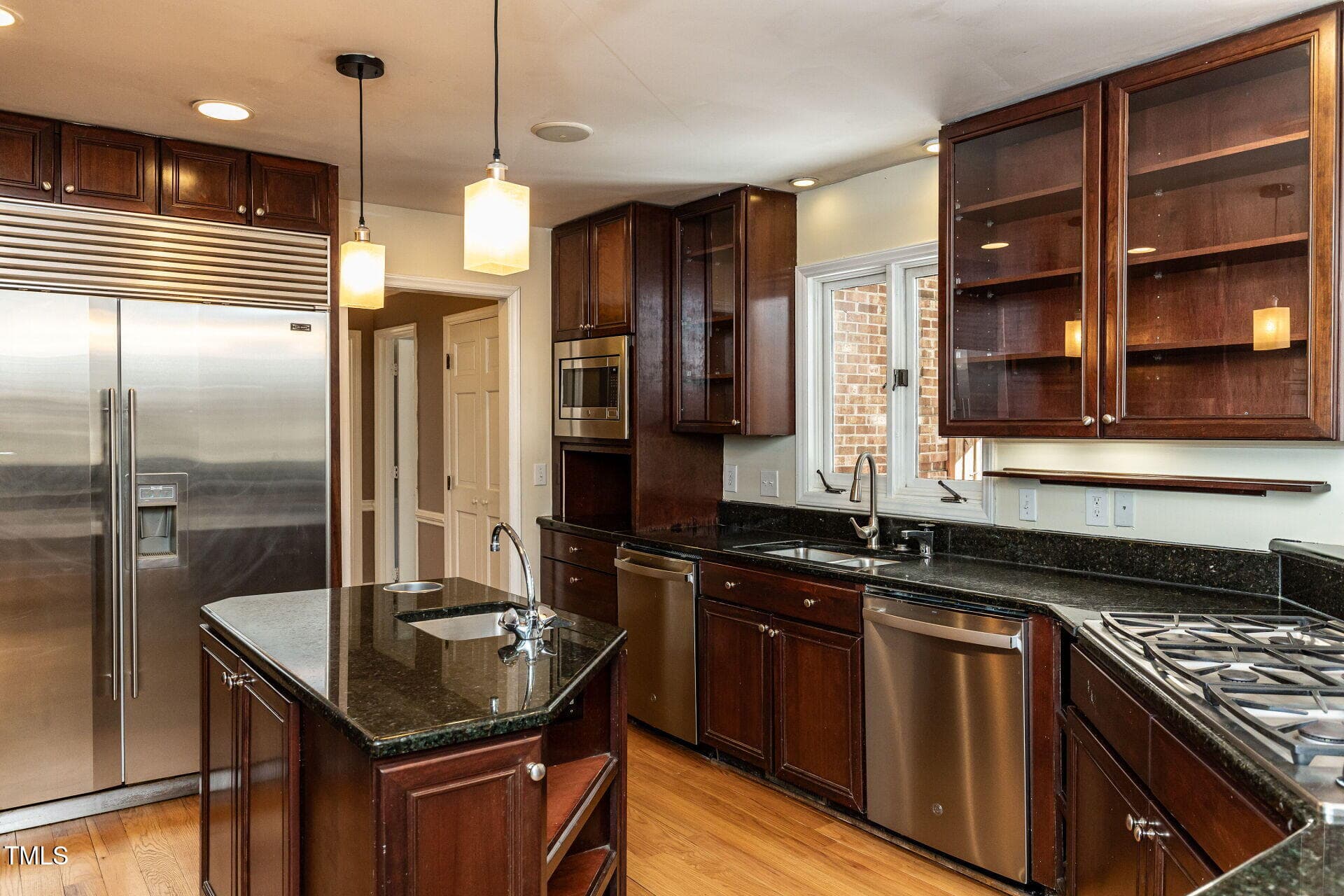 015-1920x1080-kitchen - 501 Queensferry Road, Cary, NC 27511
