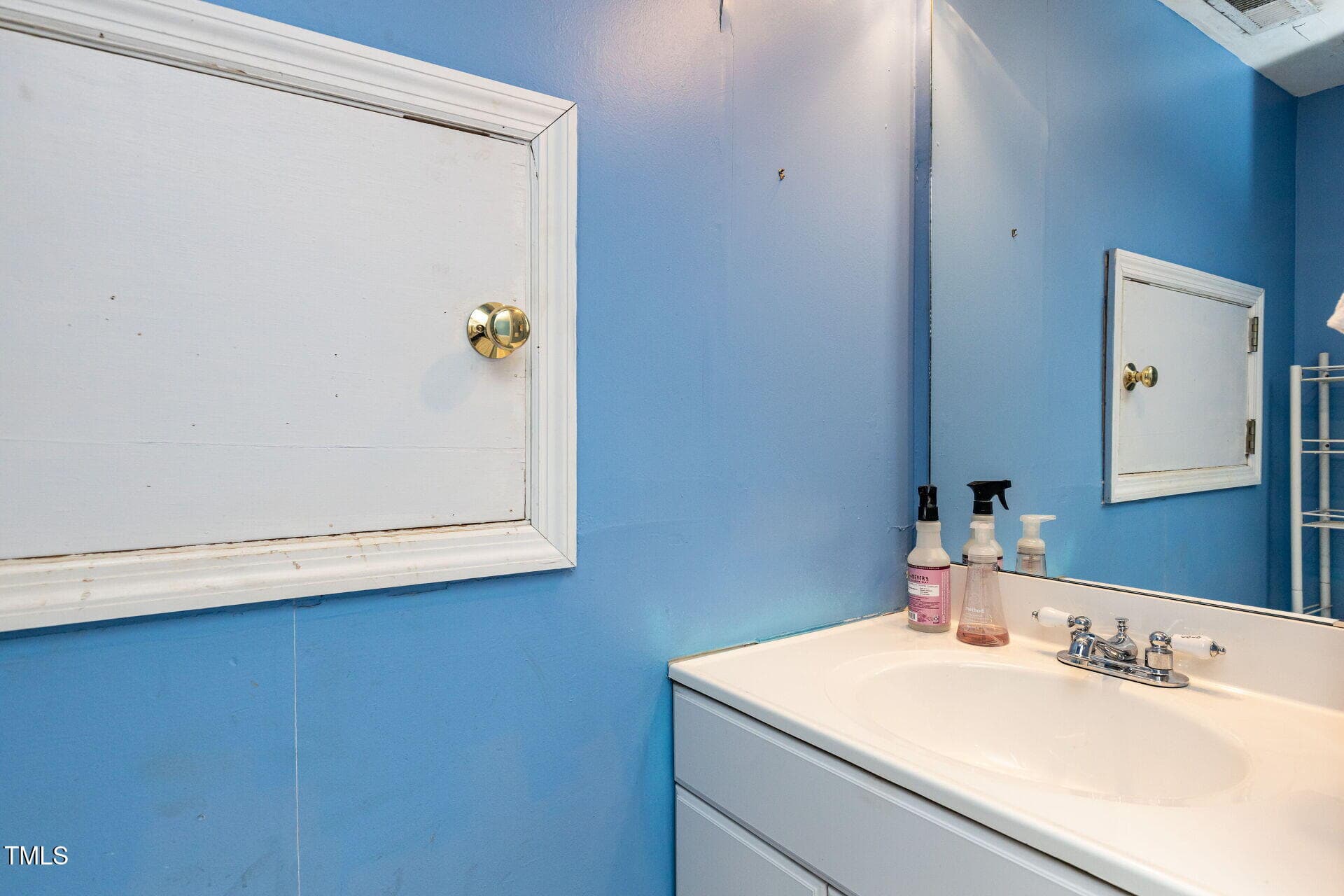 038-1920x1080-basement-bath - 501 Queensferry Road, Cary, NC 27511