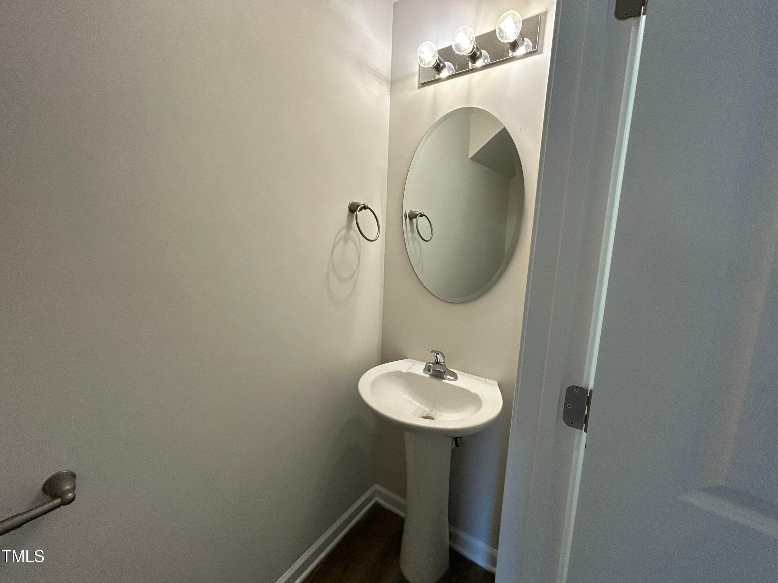 Powder room - 107 W Sater Street, Pinetops, NC 27864