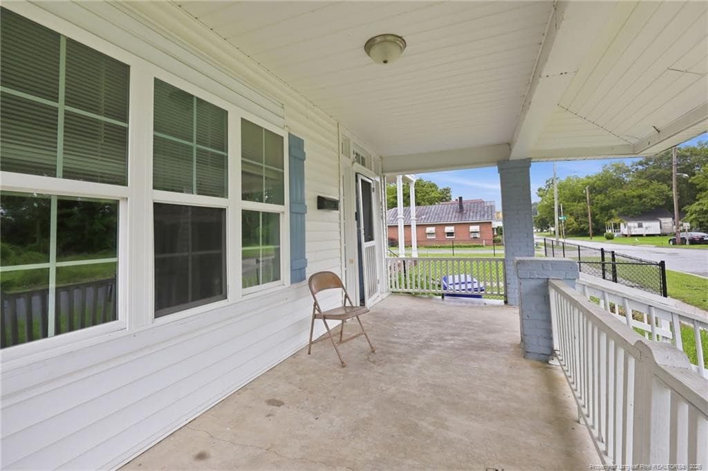 Photo 5 - 424 E Blount Street, Kinston, NC 28501, Kinston