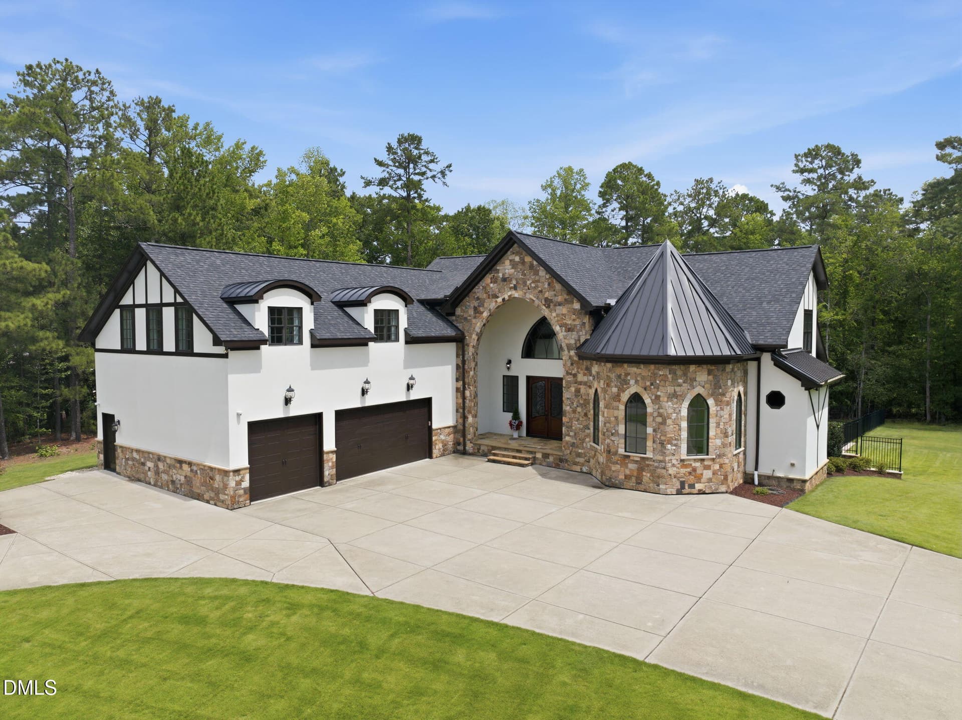222 American Court, Apex, NC 27523