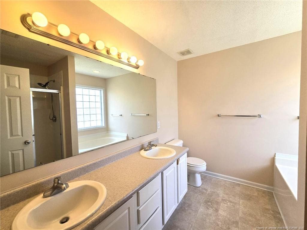 Photo 18 - 1478 Oldstead Drive, Fayetteville, NC 28306, Fayetteville