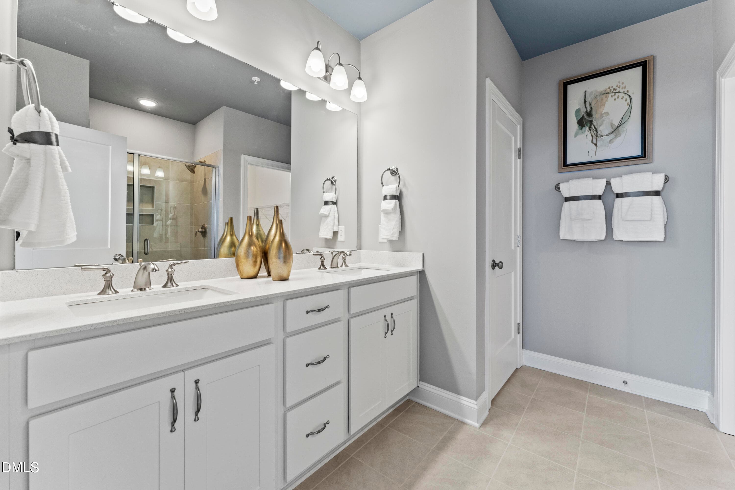Ensuite Bath - 1305 Granholm Road 115, Cary, NC 27519, Cary
