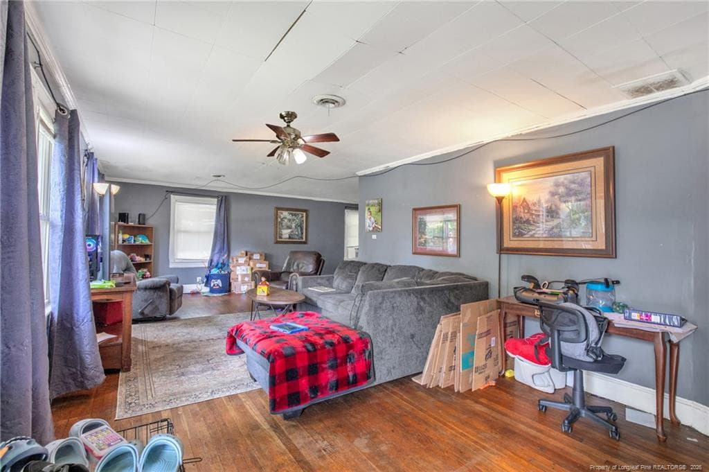 Photo 23 - 318 N Elm Street N, Maxton, NC 28364