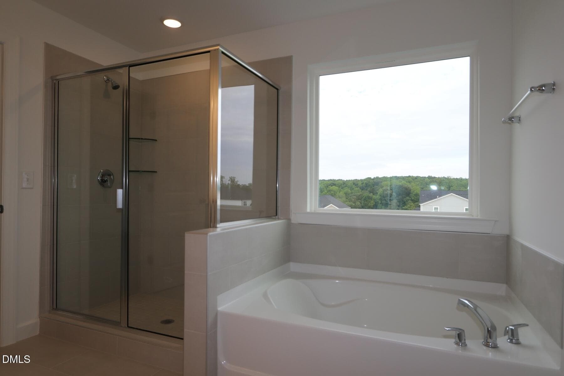 [L328_z019]none19 - 264 Yellow River Way, Garner, NC 27529