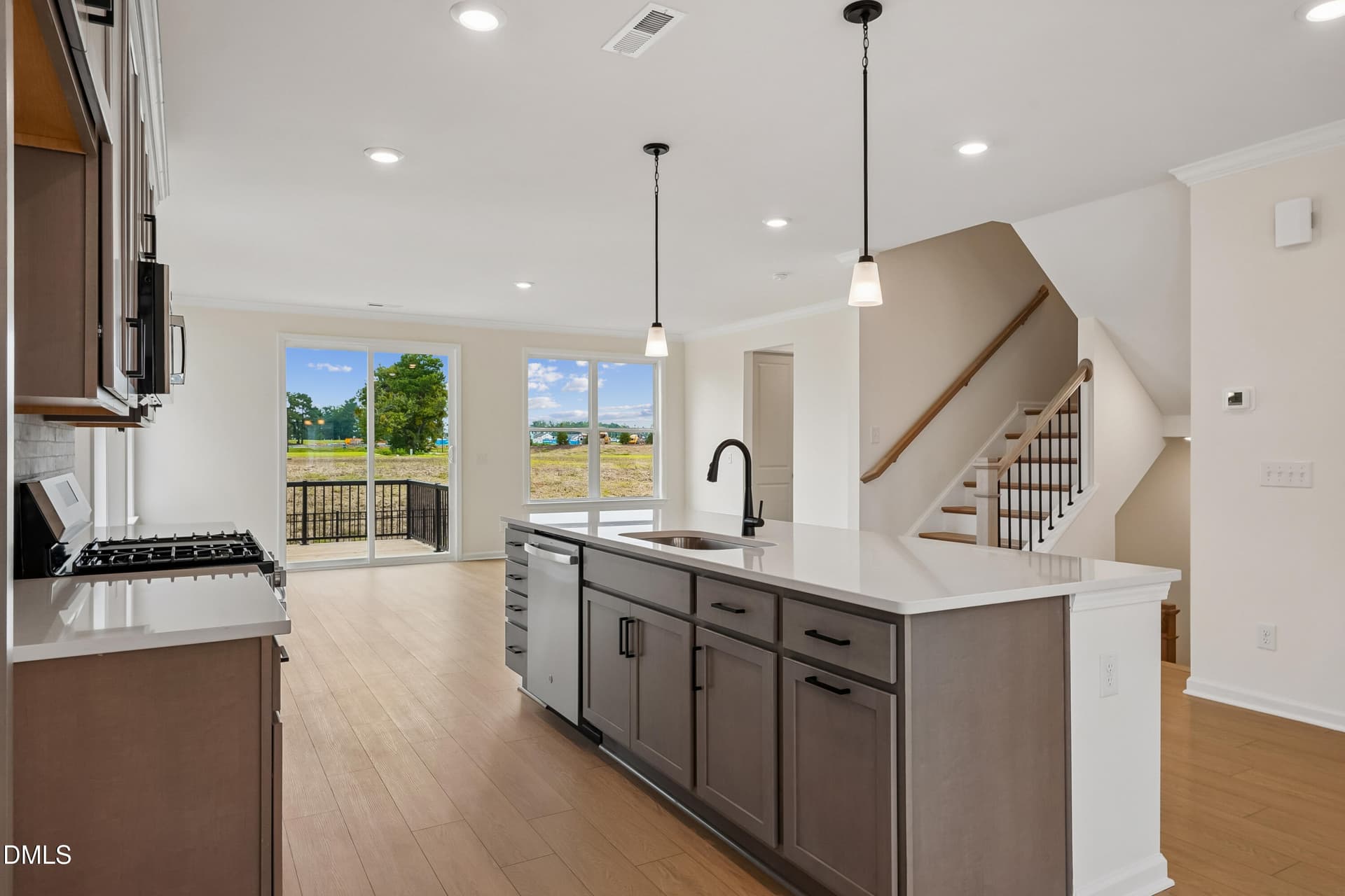 06-Kitchen - 31 E Tiger Lily Trail, Clayton, NC 27527