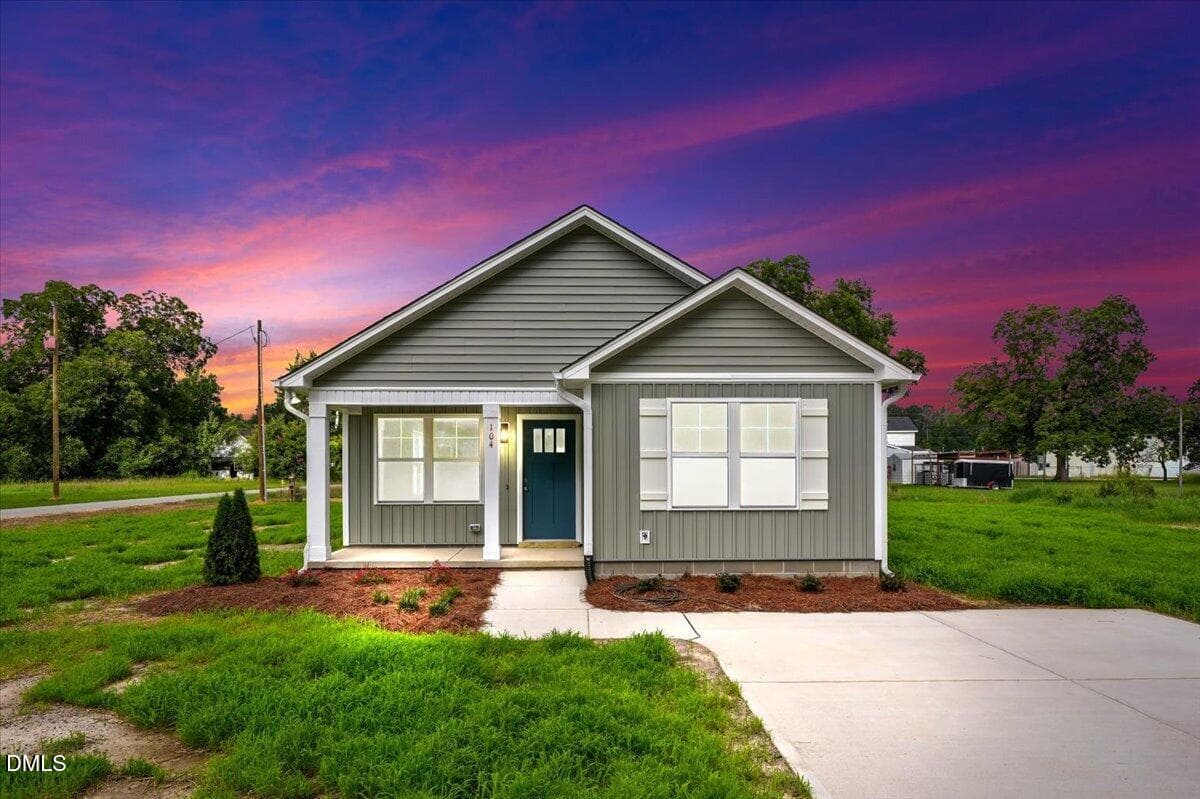31-104 Lee St-2 - 104 Lee Street, Roseboro, NC 28382