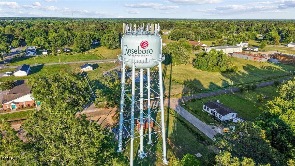 57-303 N West St-56 - 104 Lee Street, Roseboro, NC 28382