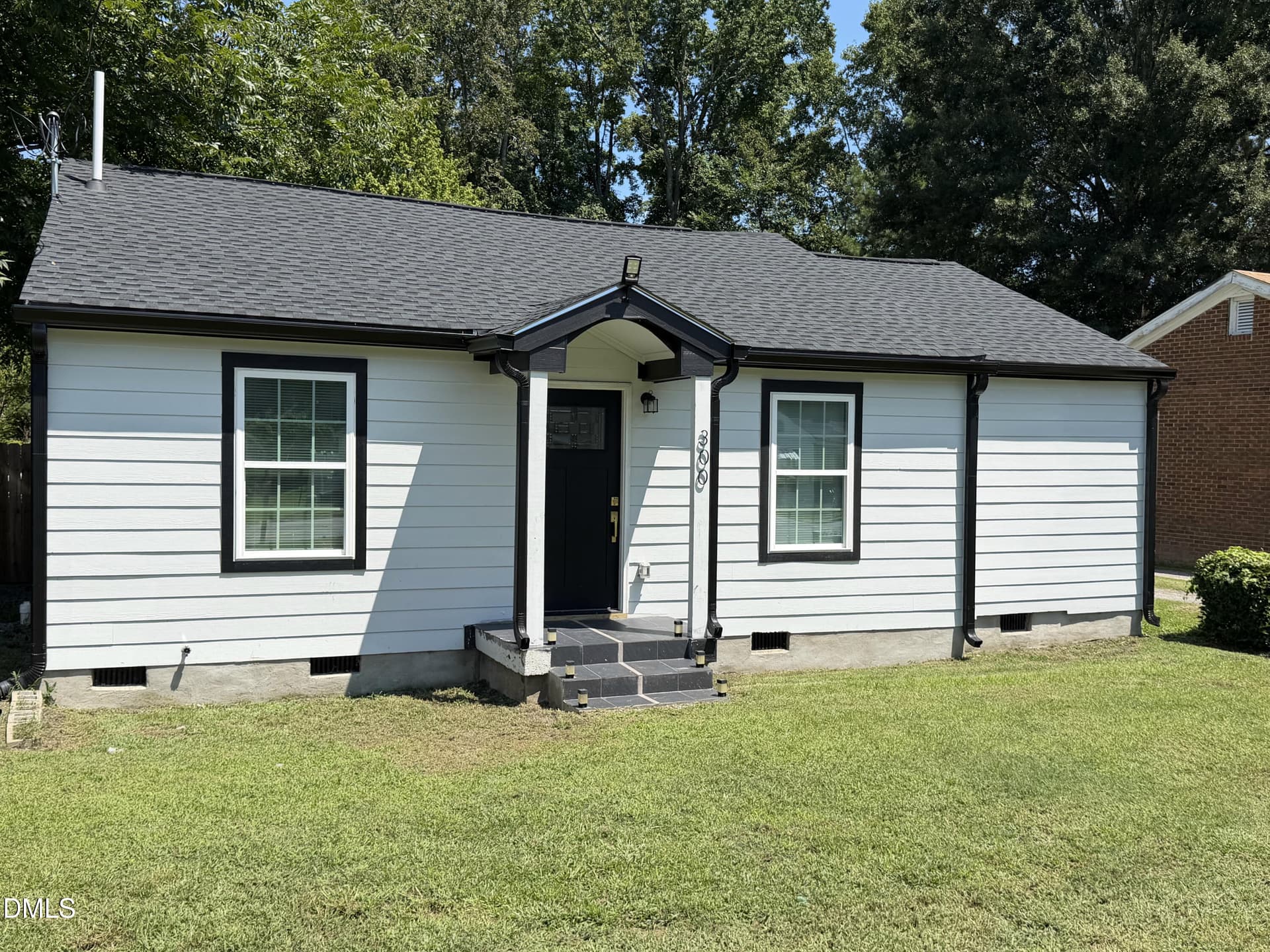300 E Academy Street, Robersonville, NC 27871