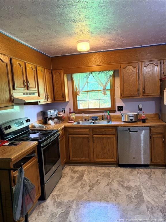 Photo 5 - 7777 Adrian Drive, Fayetteville, NC 28314, Fayetteville