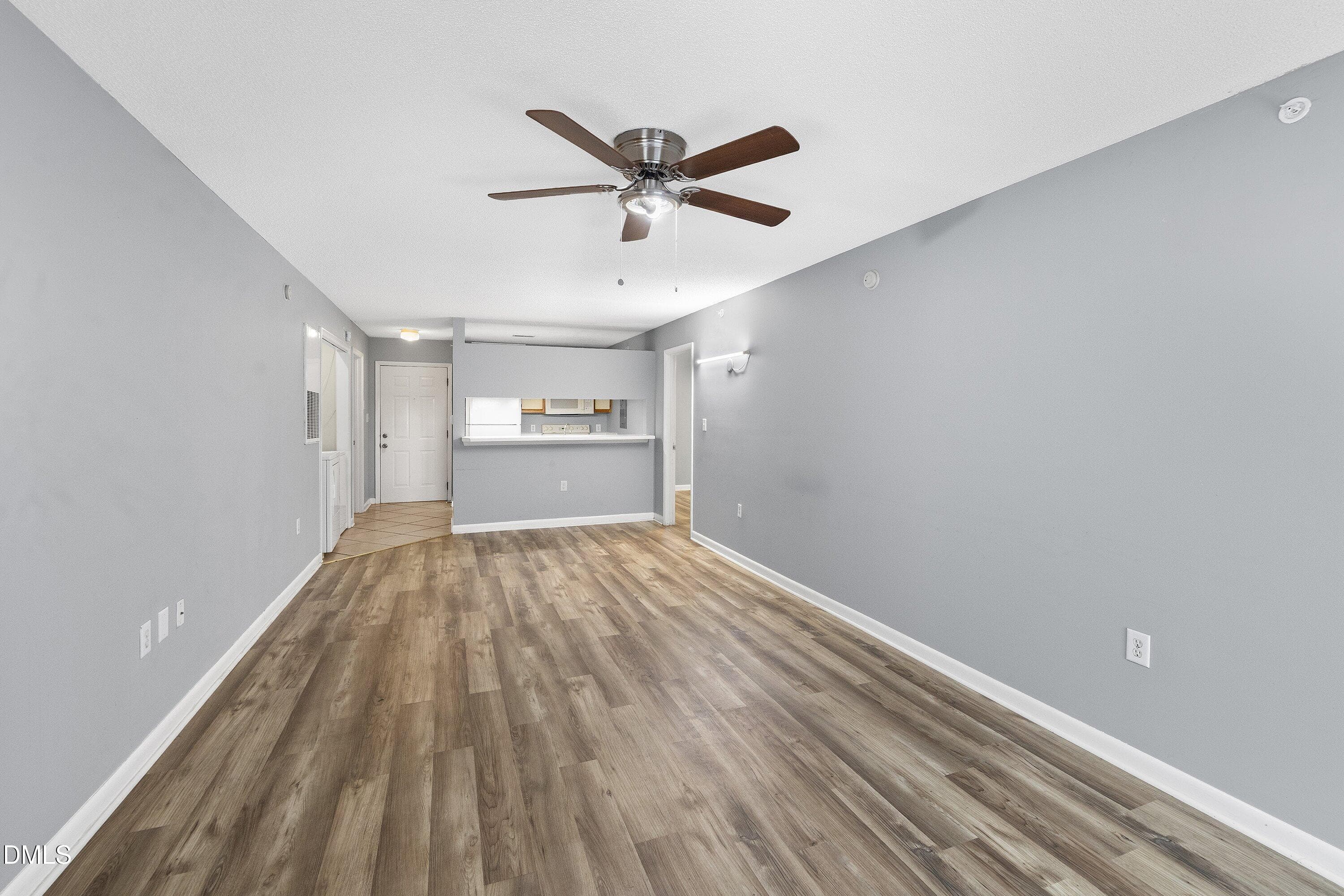 10-1431 Collegiate Cir #303_5812 - 1431 Collegiate Circle 303, Raleigh, NC 27606, Raleigh