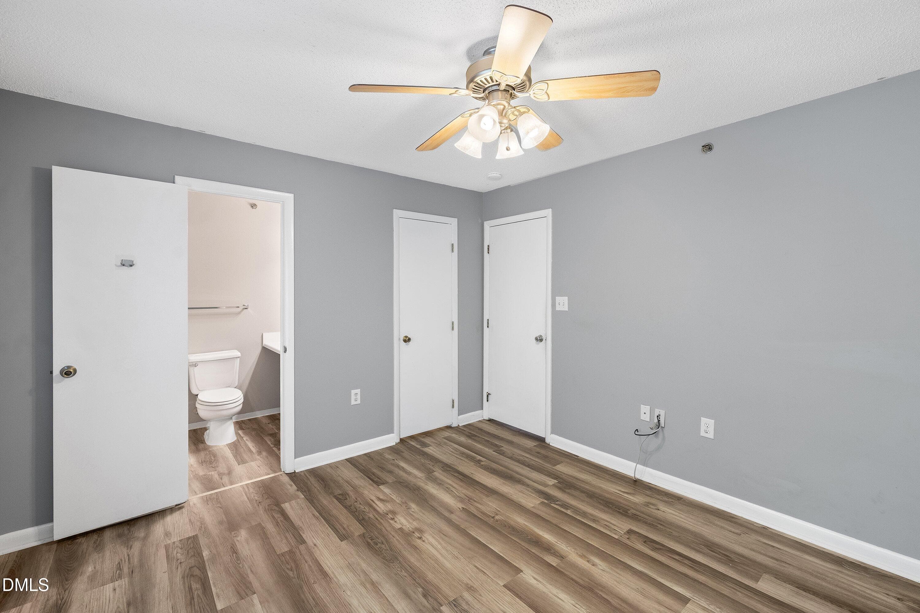 25-1431 Collegiate Cir #303_5885 - 1431 Collegiate Circle 303, Raleigh, NC 27606, Raleigh