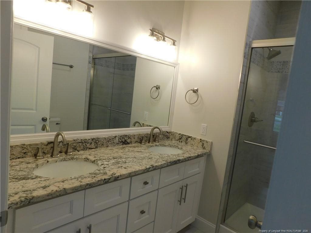 Dual Vanity - 605 5th Street, Bladenboro, NC 28320