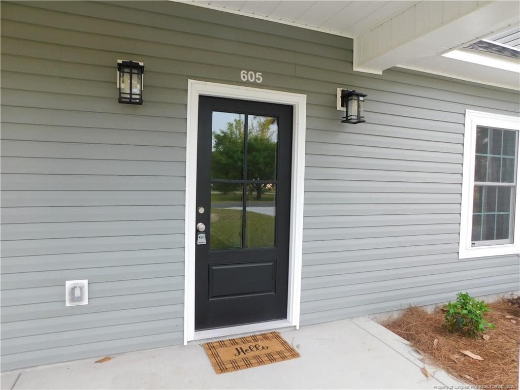 Welcome Home! - 605 5th Street, Bladenboro, NC 28320