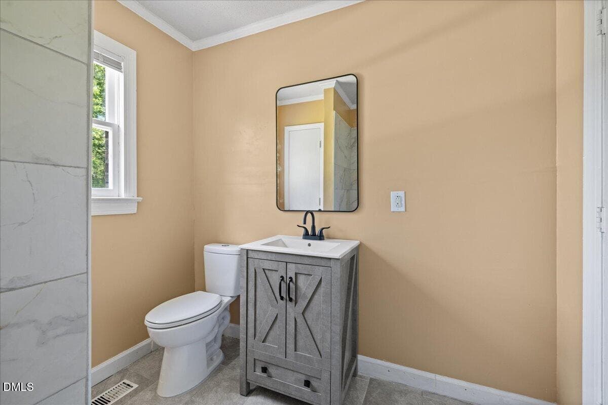 26-1330 E Hanrahan Rd - 1330 E Hanrahan Road, Ayden, NC 28513
