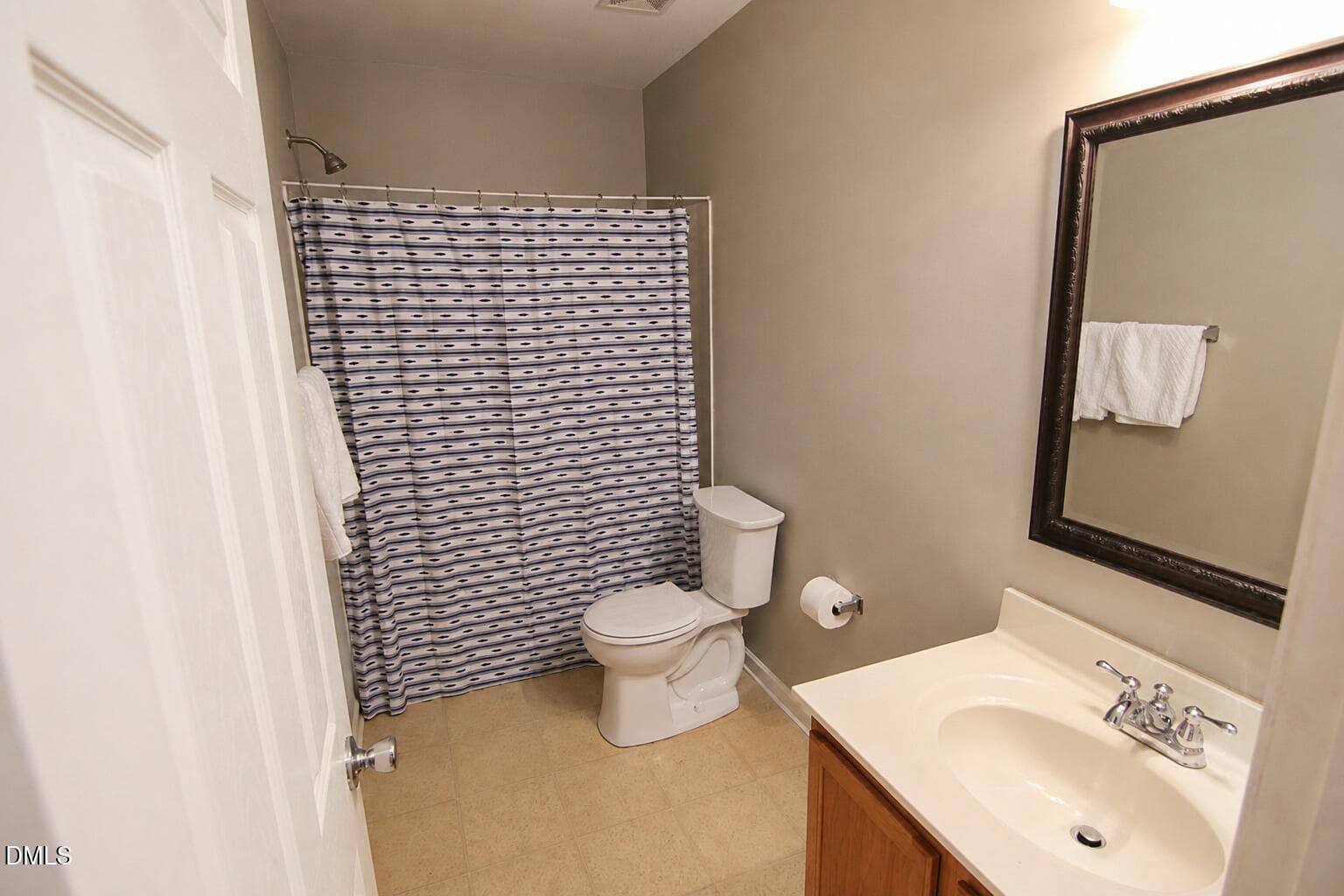 Hall Full Bath - 2010 Rapid Falls Road, Cary, NC 27519, Cary