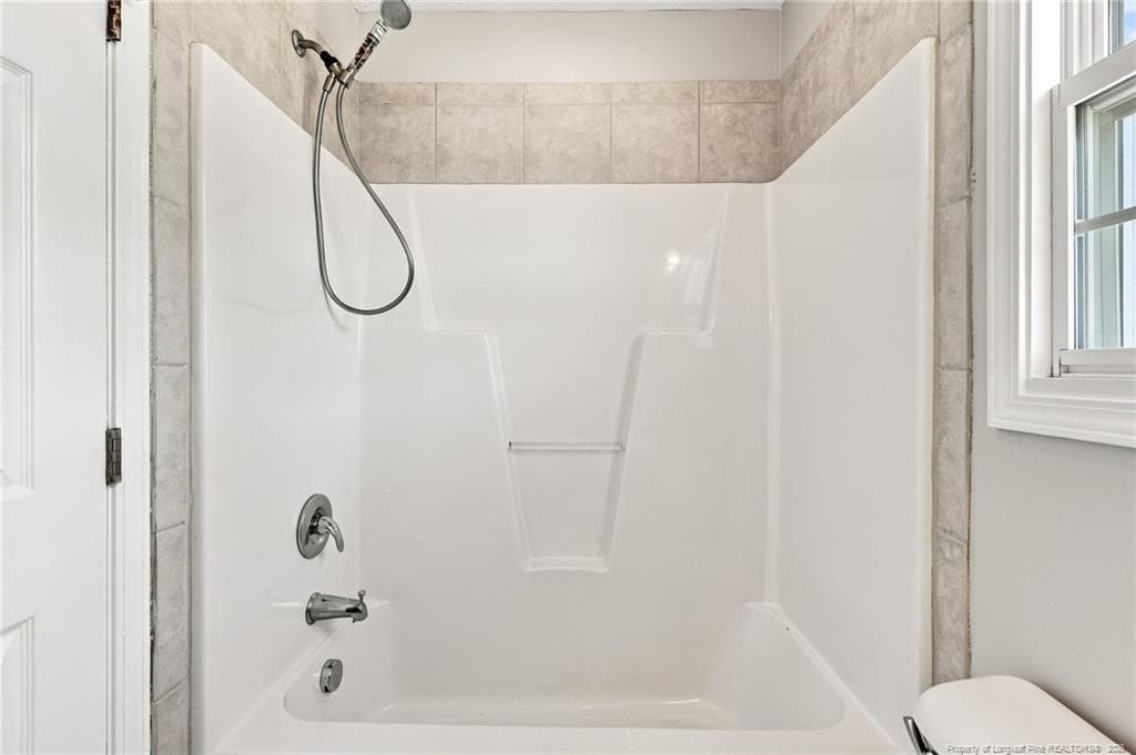 Photo 33 - 2905 Aristocrat Lane, Fayetteville, NC 28306, Fayetteville