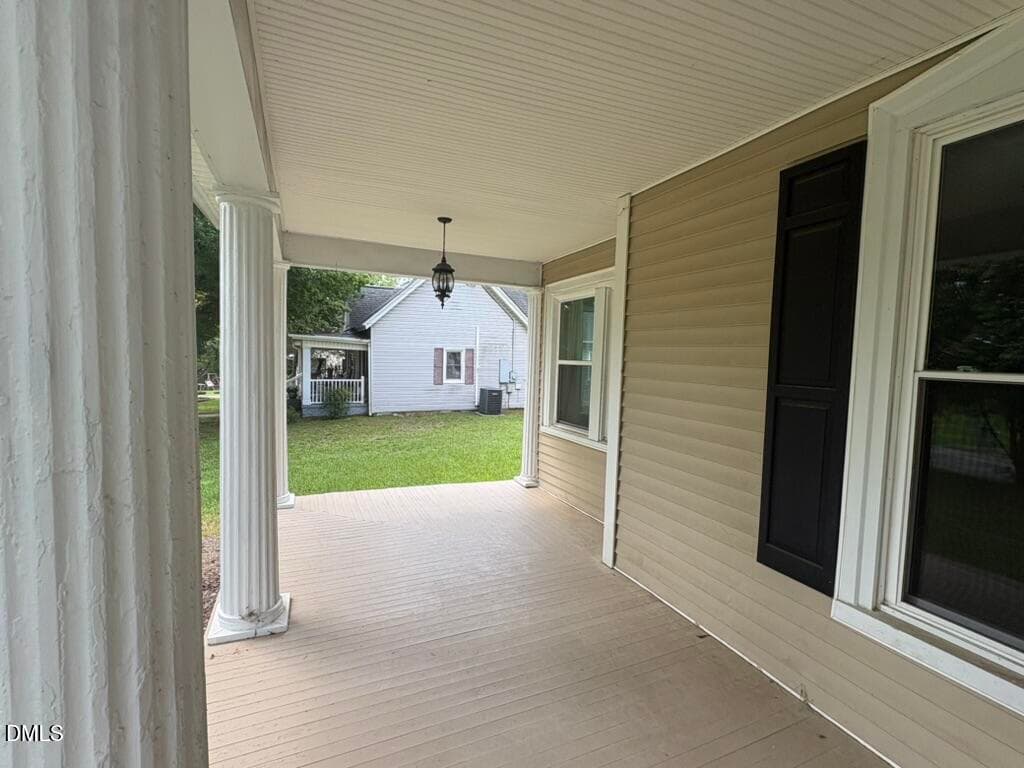 Front porch - 512 Raleigh Street, Oxford, NC 27565