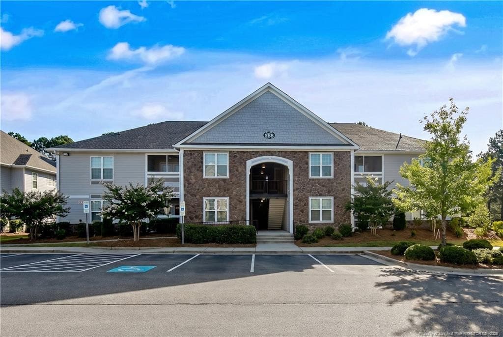 288 Gallery Drive 204, Spring Lake, NC 28390