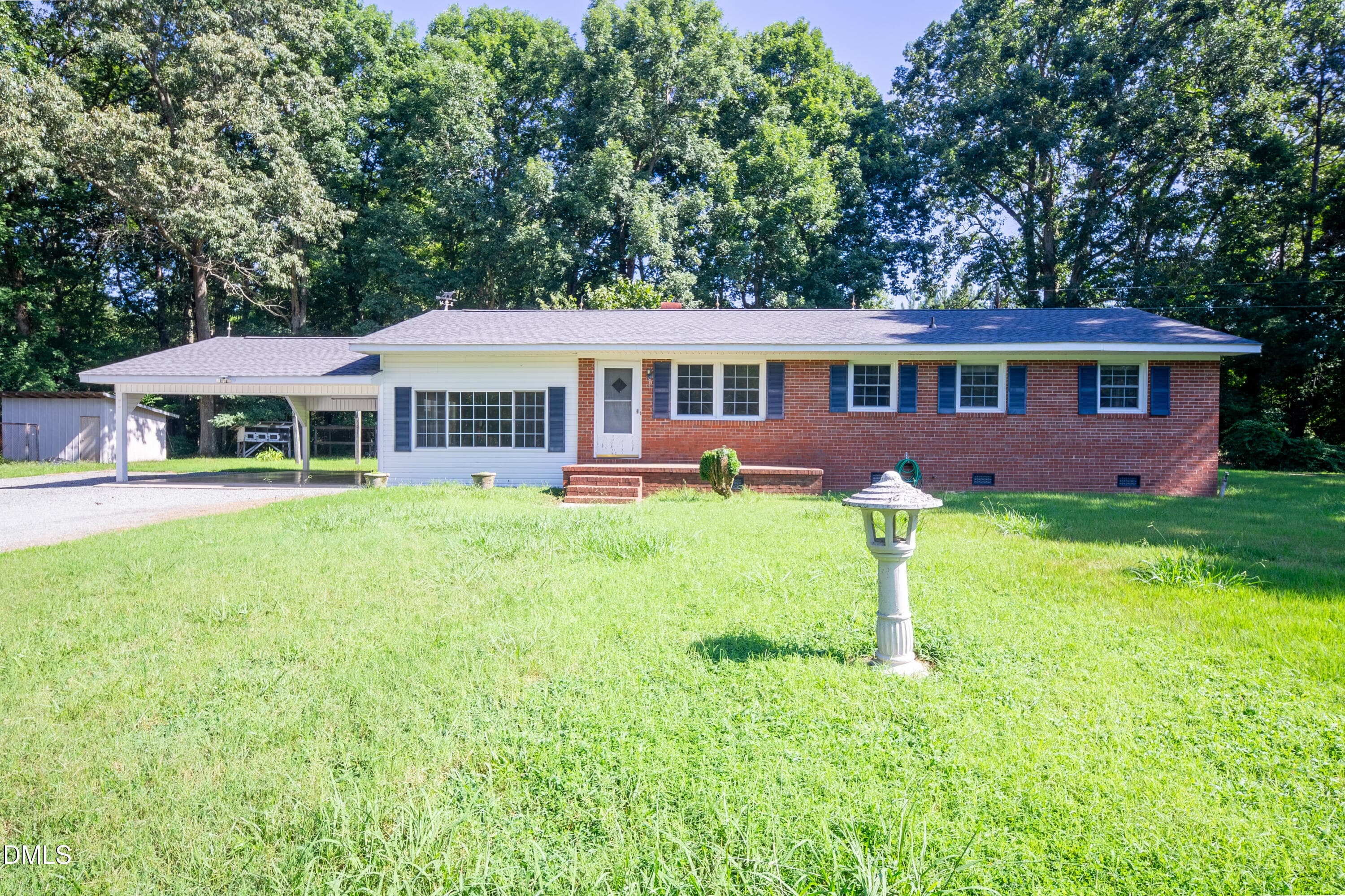 942 Clyde Underwood Road, Siler City, NC 27344