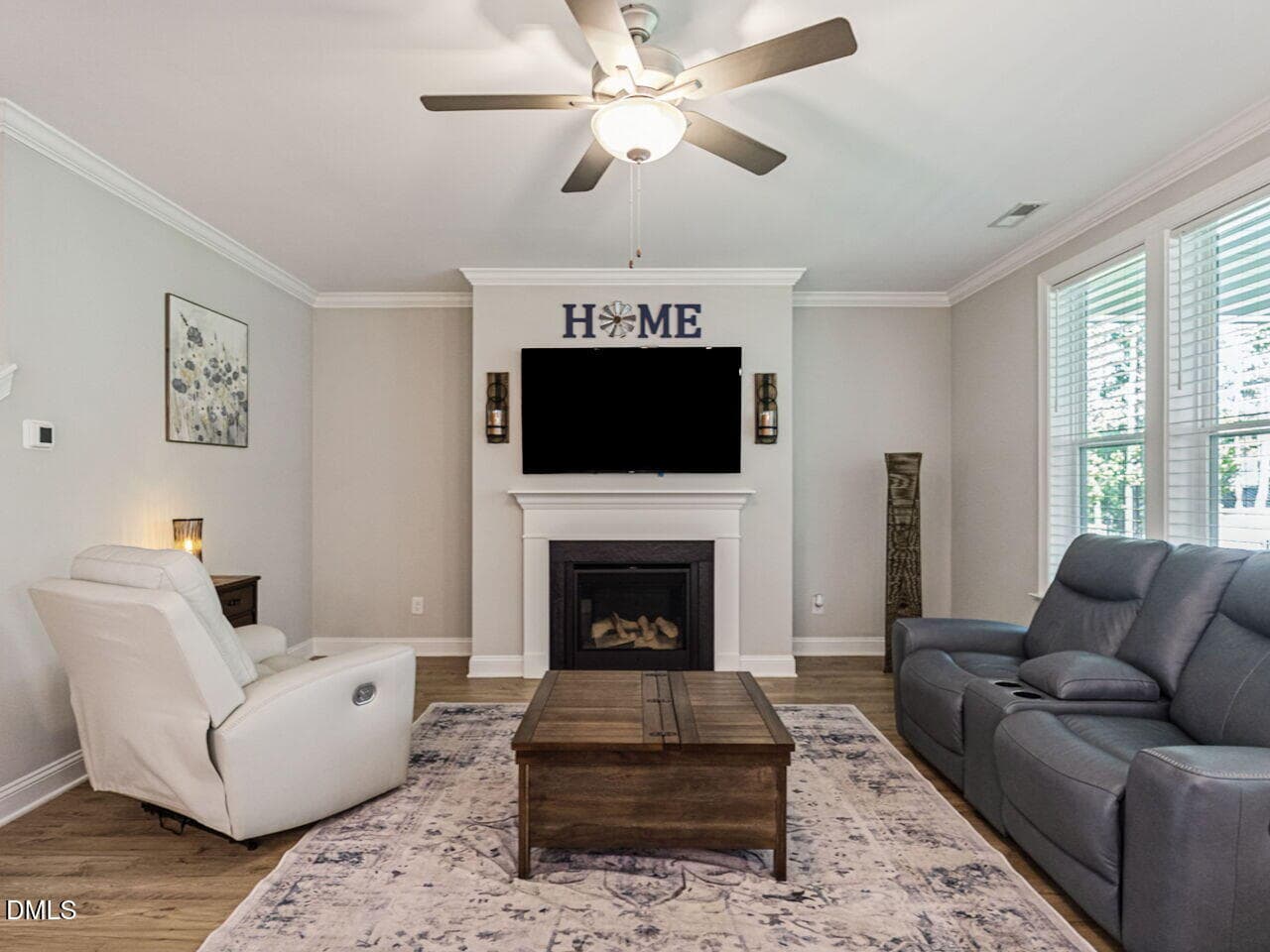 Family Room - 196 W Amber Oak Drive, Selma, NC 27576