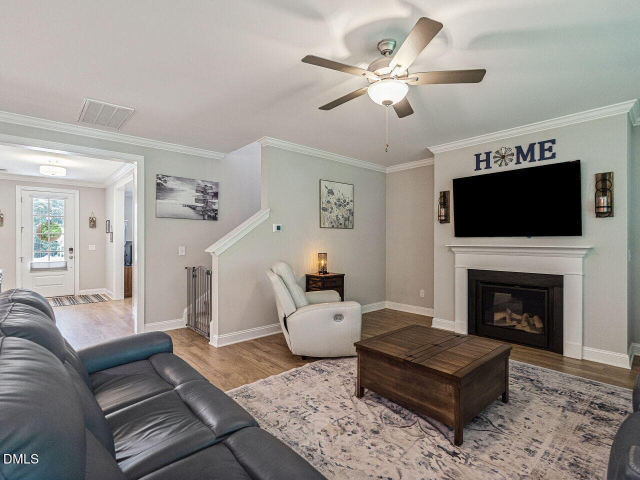 Family Room - 196 W Amber Oak Drive, Selma, NC 27576