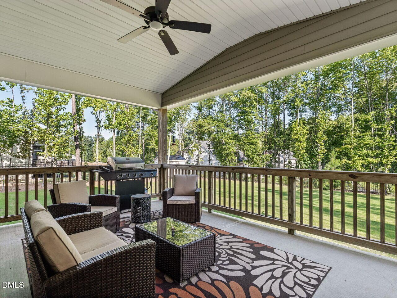Covered Porch - 196 W Amber Oak Drive, Selma, NC 27576