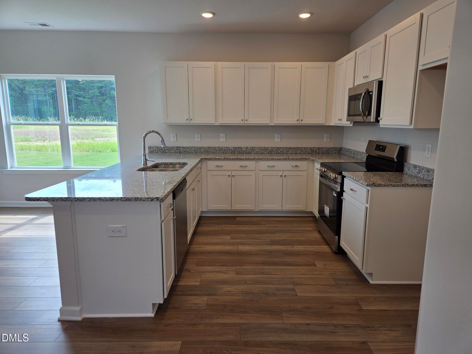 Upgraded Kitchen - 70 Oyster Tabby Drive, Lillington, NC 27546