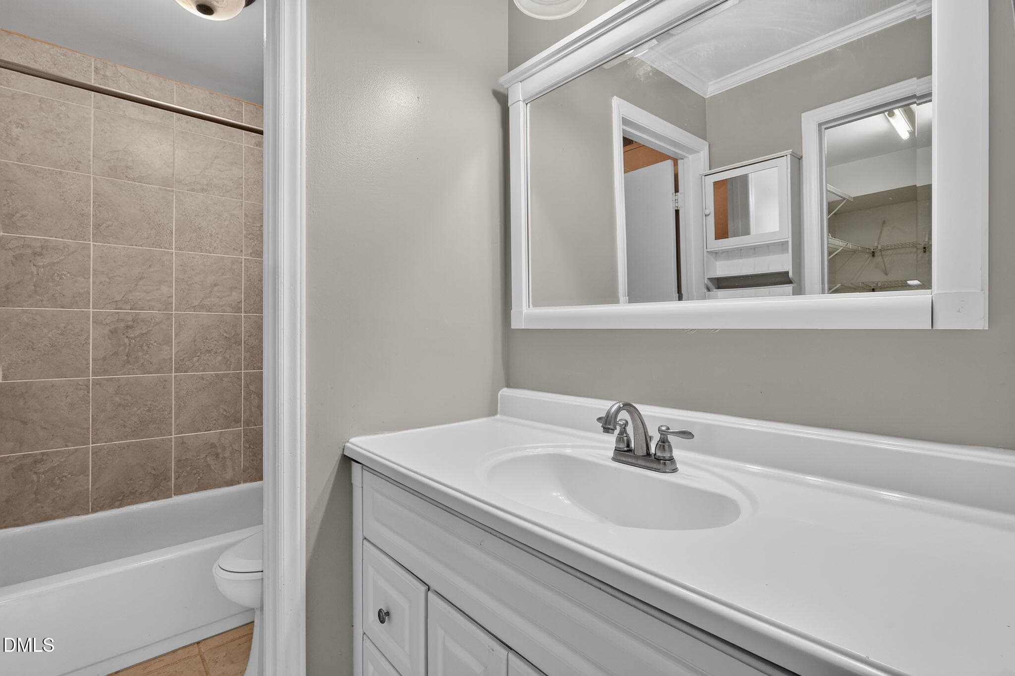 26 - 1021 Nicholwood Drive 201, Raleigh, NC 27605, Raleigh