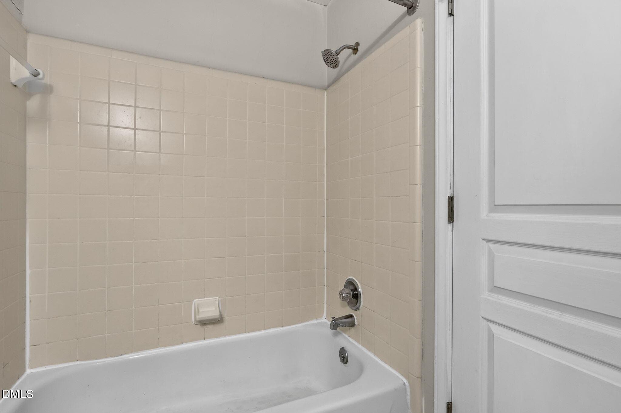 31 - 1021 Nicholwood Drive 201, Raleigh, NC 27605, Raleigh