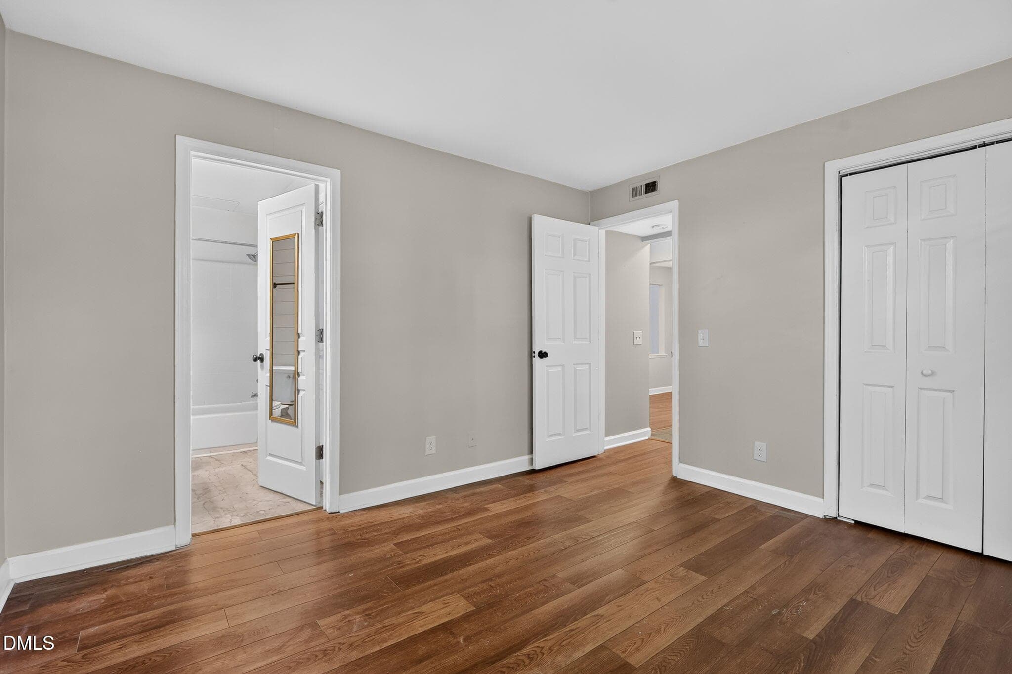 28 - 1021 Nicholwood Drive 201, Raleigh, NC 27605, Raleigh