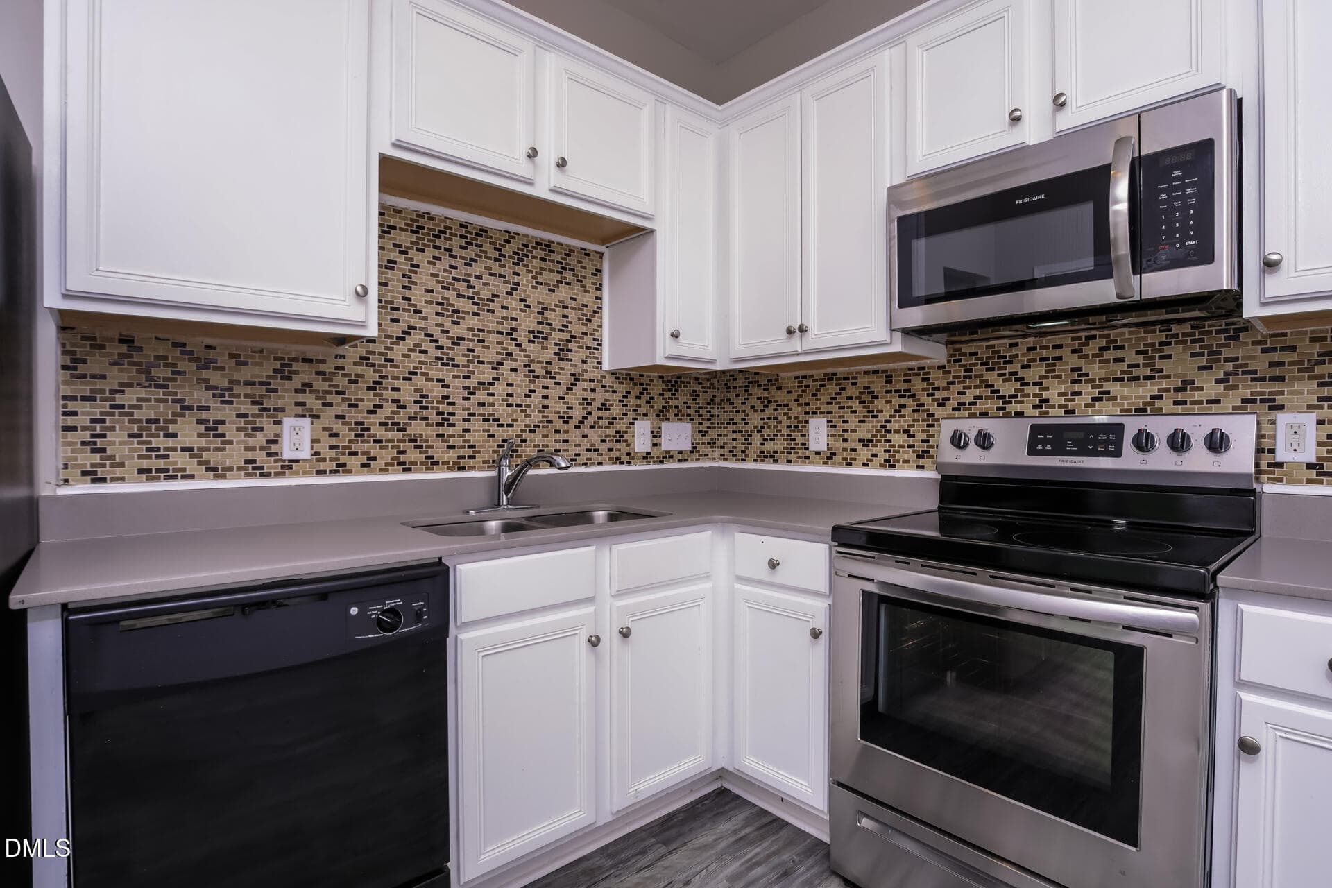 011-photo-kitchen-15574241 - 1109 Early Rise Street, Raleigh, NC 27610, Raleigh