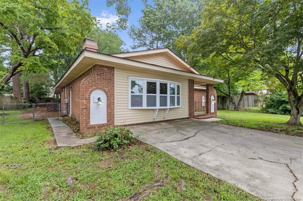 Photo 2 - 4704 Bent Pine Drive, Fayetteville, NC 28304, Fayetteville