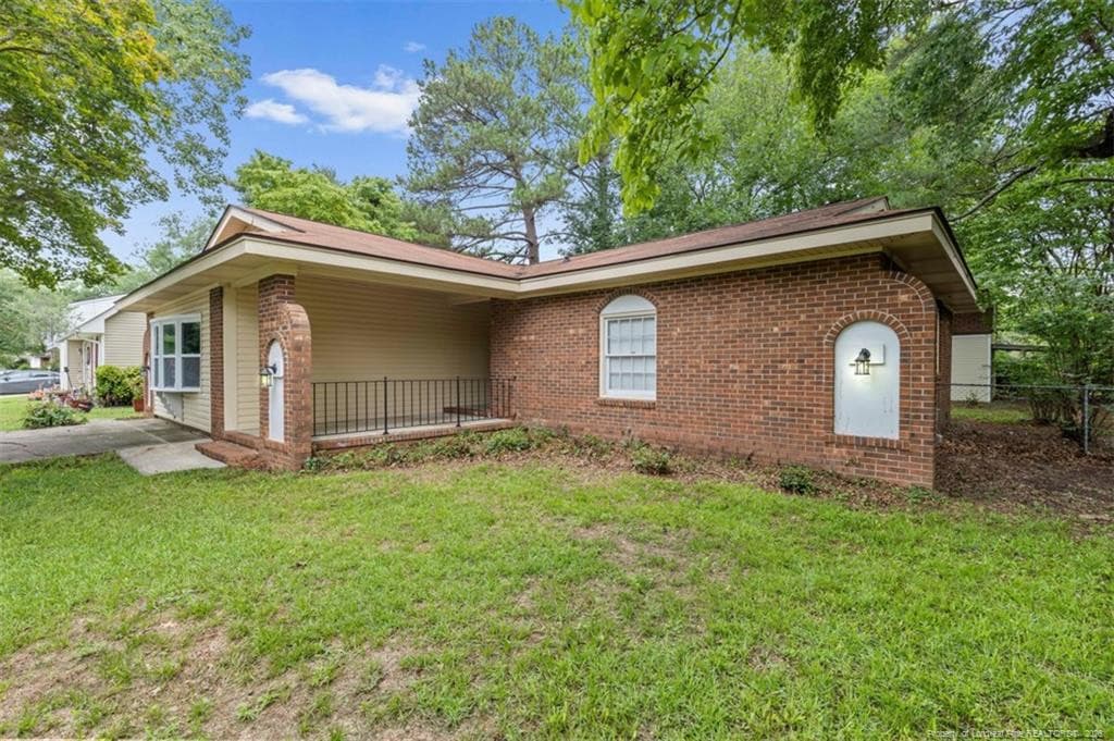 Photo 3 - 4704 Bent Pine Drive, Fayetteville, NC 28304, Fayetteville