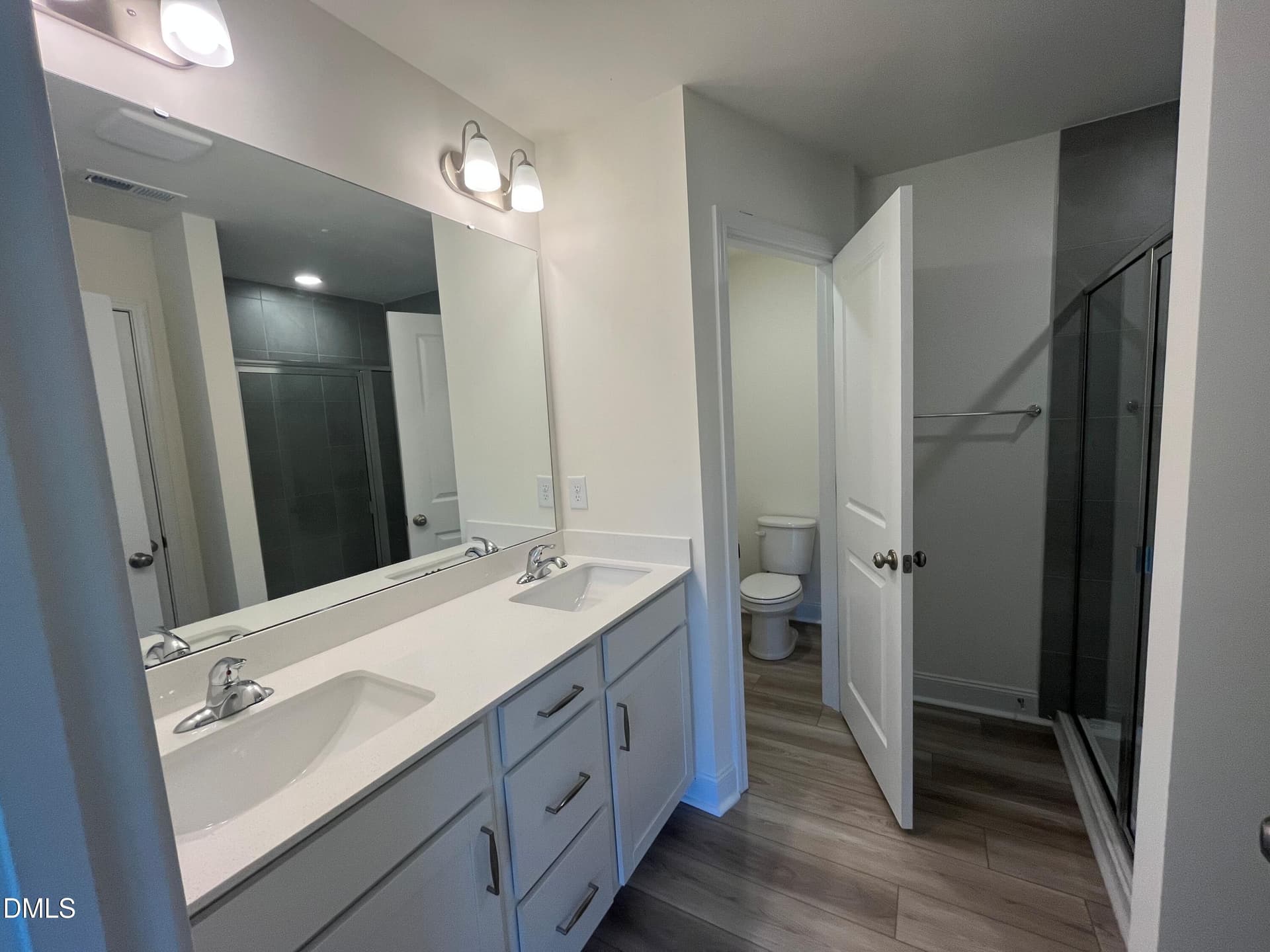 Dual vanities in primary bath - 1315 Hammond Drive, Mebane, NC 27302