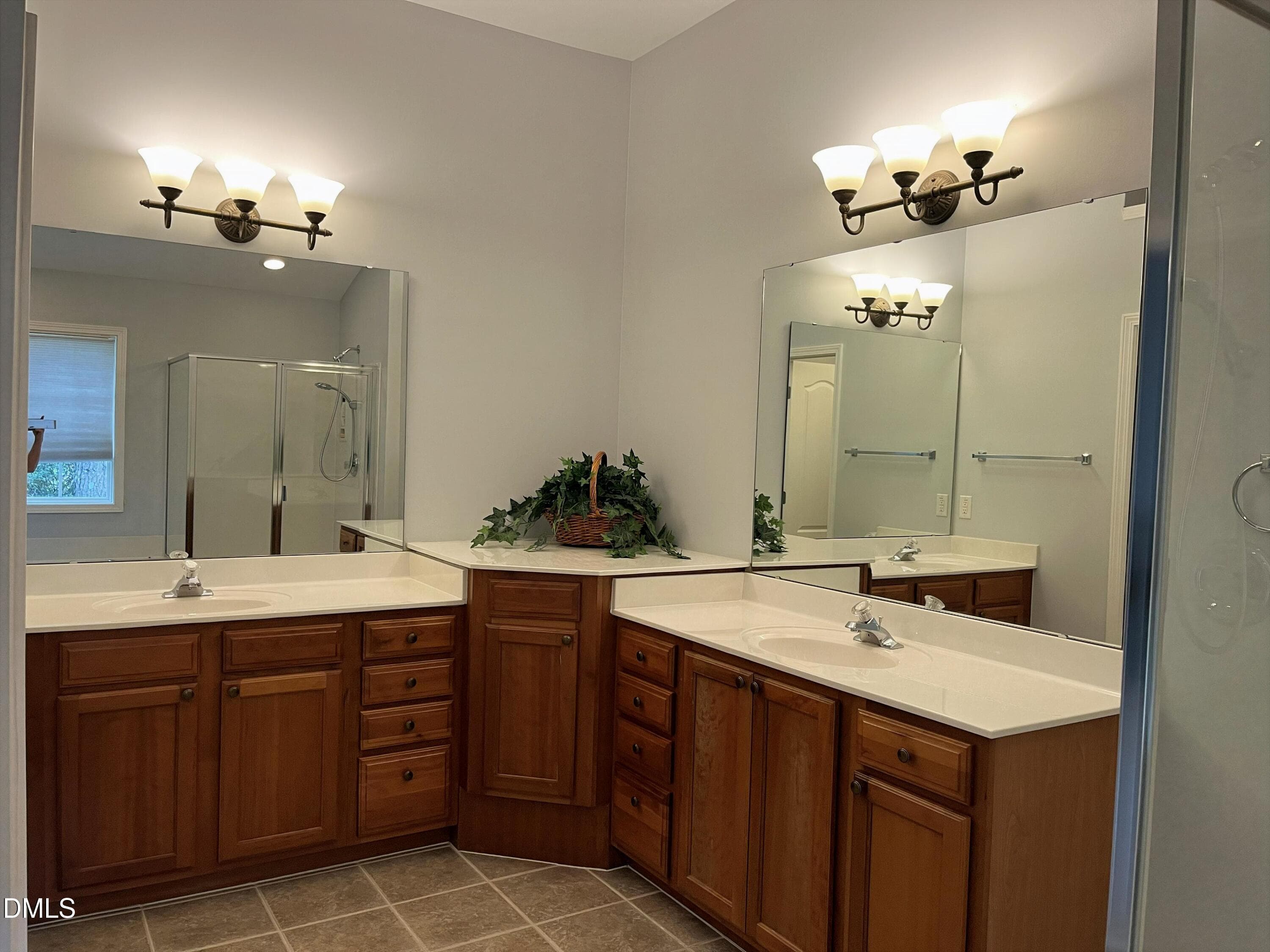 Primary bath - 13113 Ashford Park Drive, Raleigh, NC 27613, Raleigh