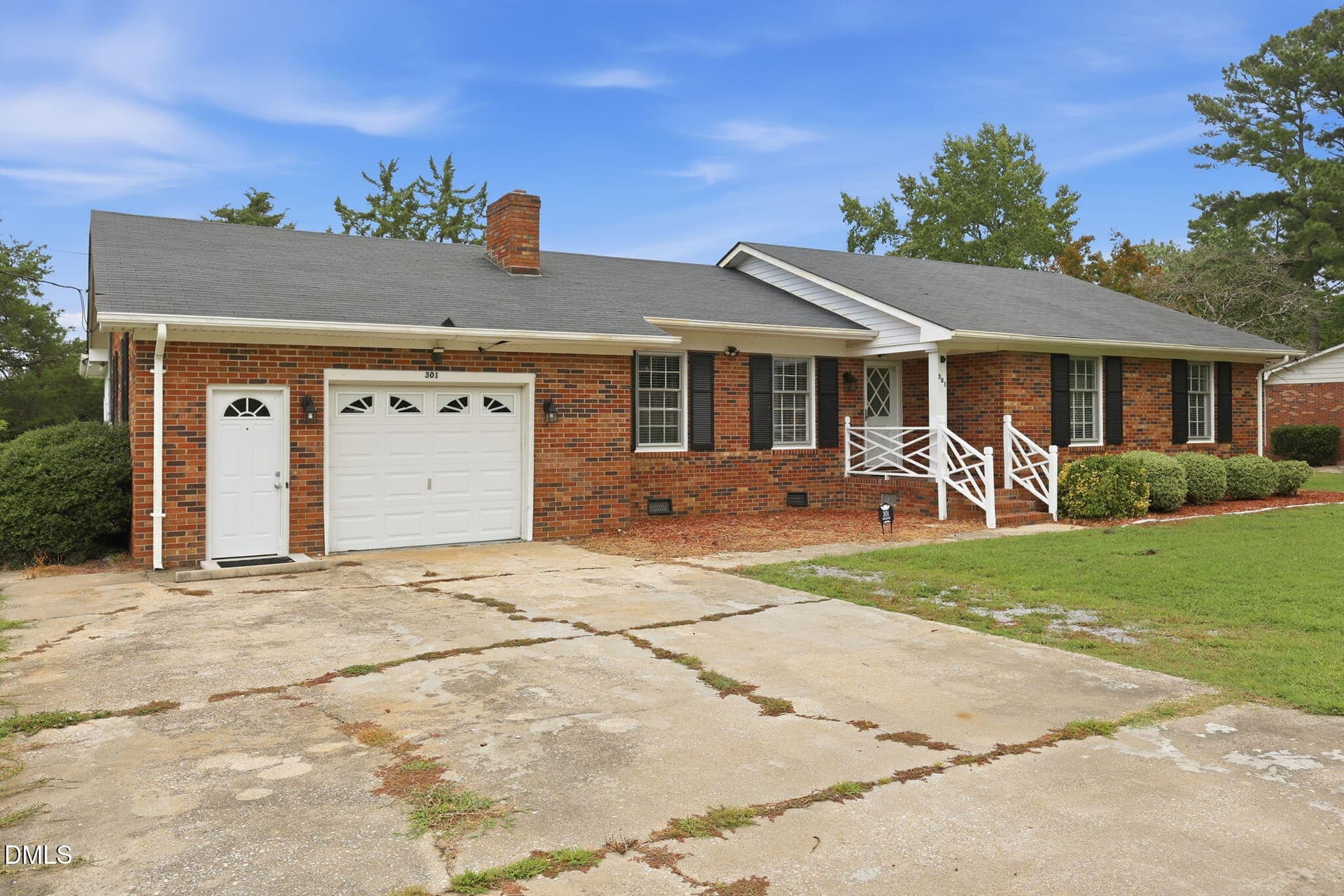 40-web-or-mls-AZ3A4377 - edited - 301 Halifax Street, Clinton, NC 28328