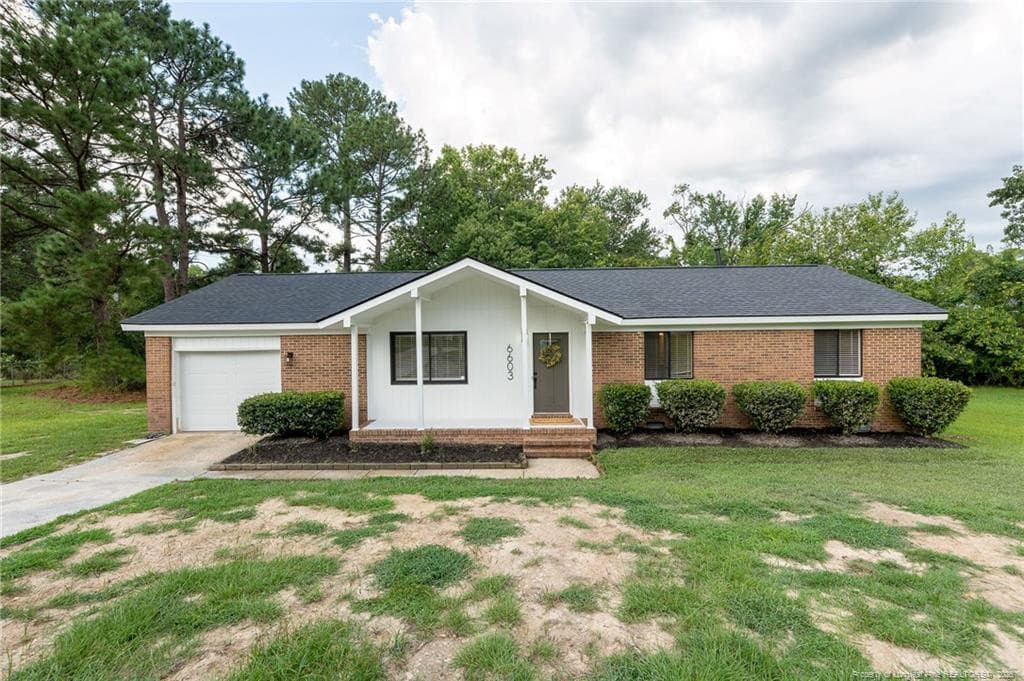 street view of property - 6603 Radcliff Ct Court, Fayetteville, NC 28311, Fayetteville