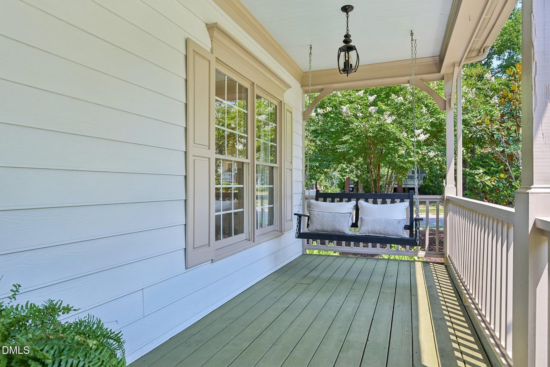 10-web-or-mls-Burnt Pine Ct-S1208-010 - 300 Burnt Pine Court, Apex, NC 27502
