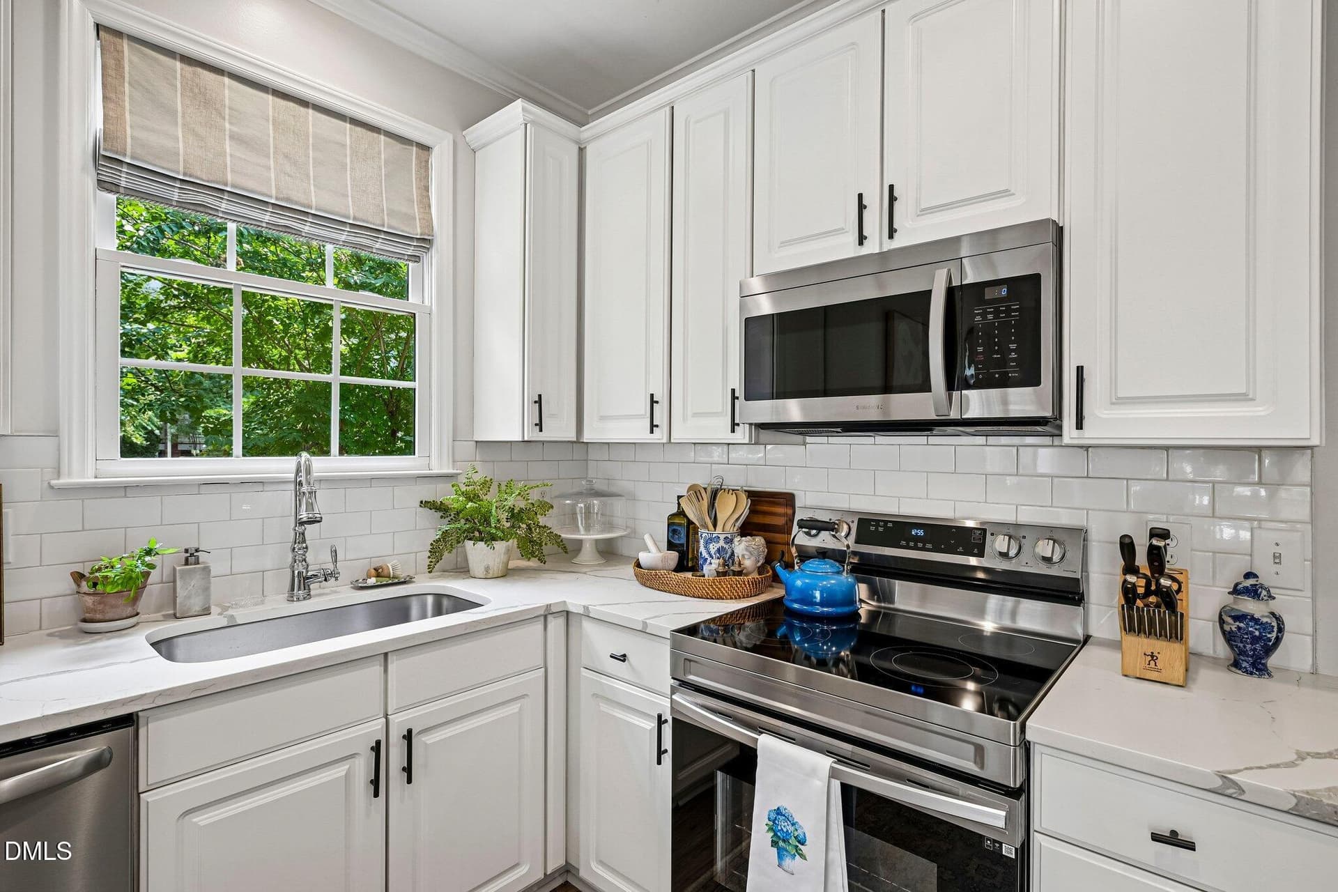 23-web-or-mls-Burnt Pine Ct-S1208-023 - 300 Burnt Pine Court, Apex, NC 27502