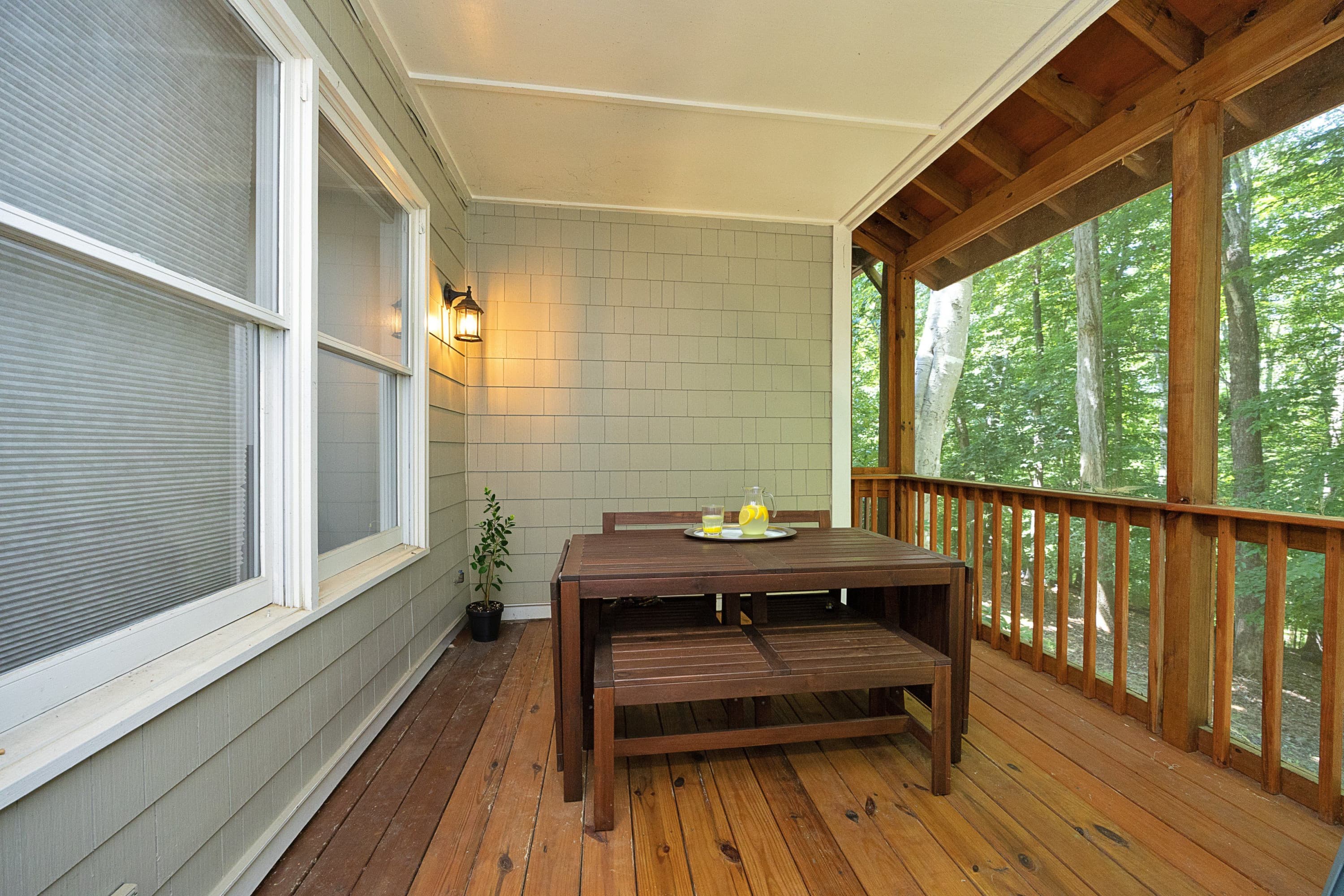 32ScreenedPorch.jpg - 208 W Columbia Place W, Chapel Hill, NC 27516, Chapel Hill