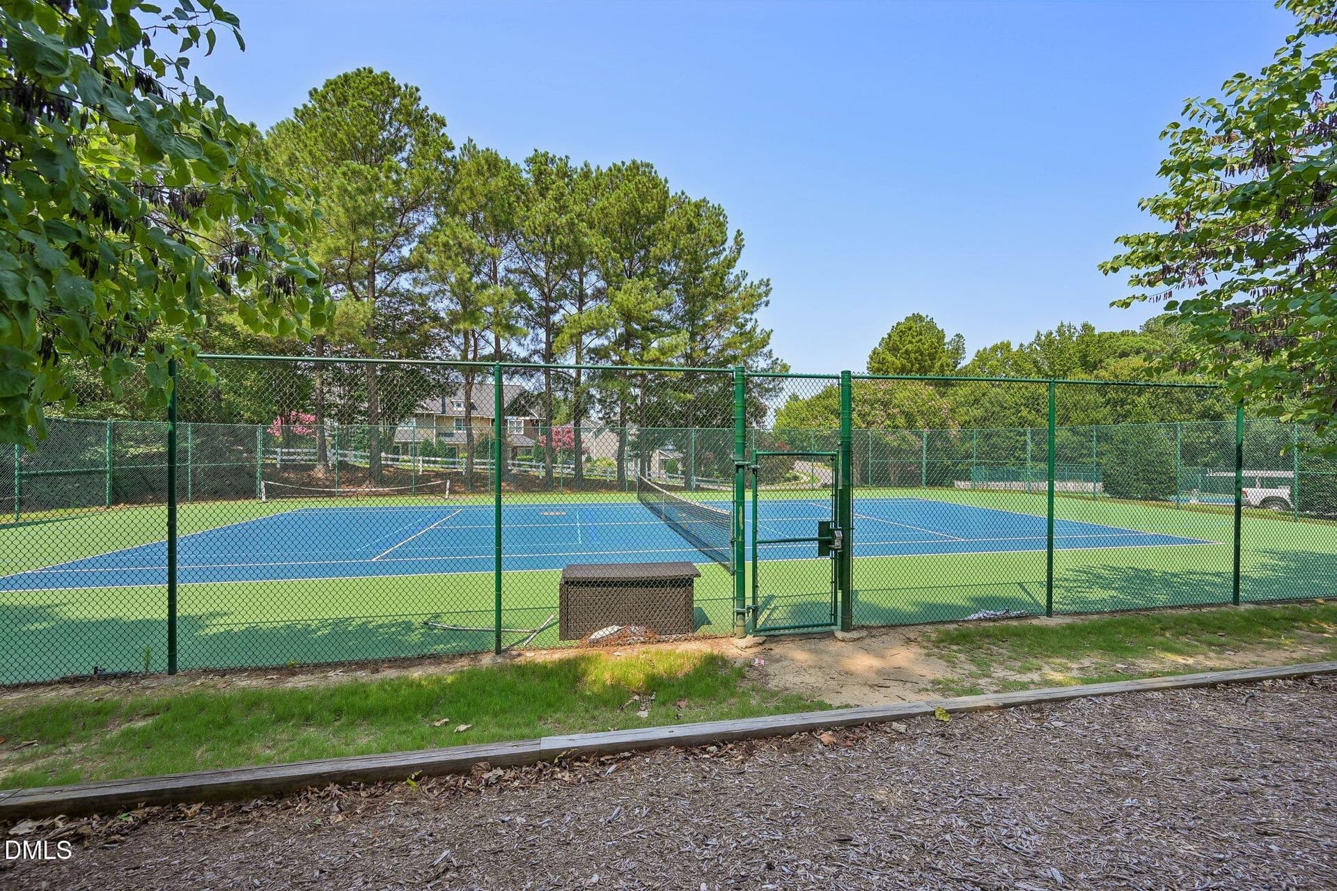 78-web-or-mls-Burnt Pine Ct-1208-909 - 300 Burnt Pine Court, Apex, NC 27502