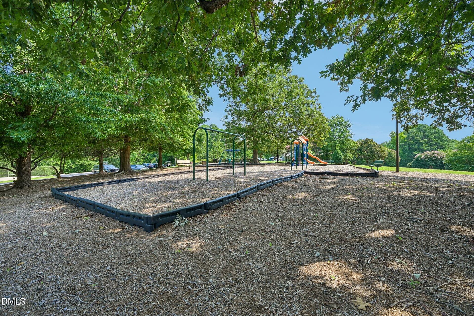 79-web-or-mls-Burnt Pine Ct-1208-910 - 300 Burnt Pine Court, Apex, NC 27502