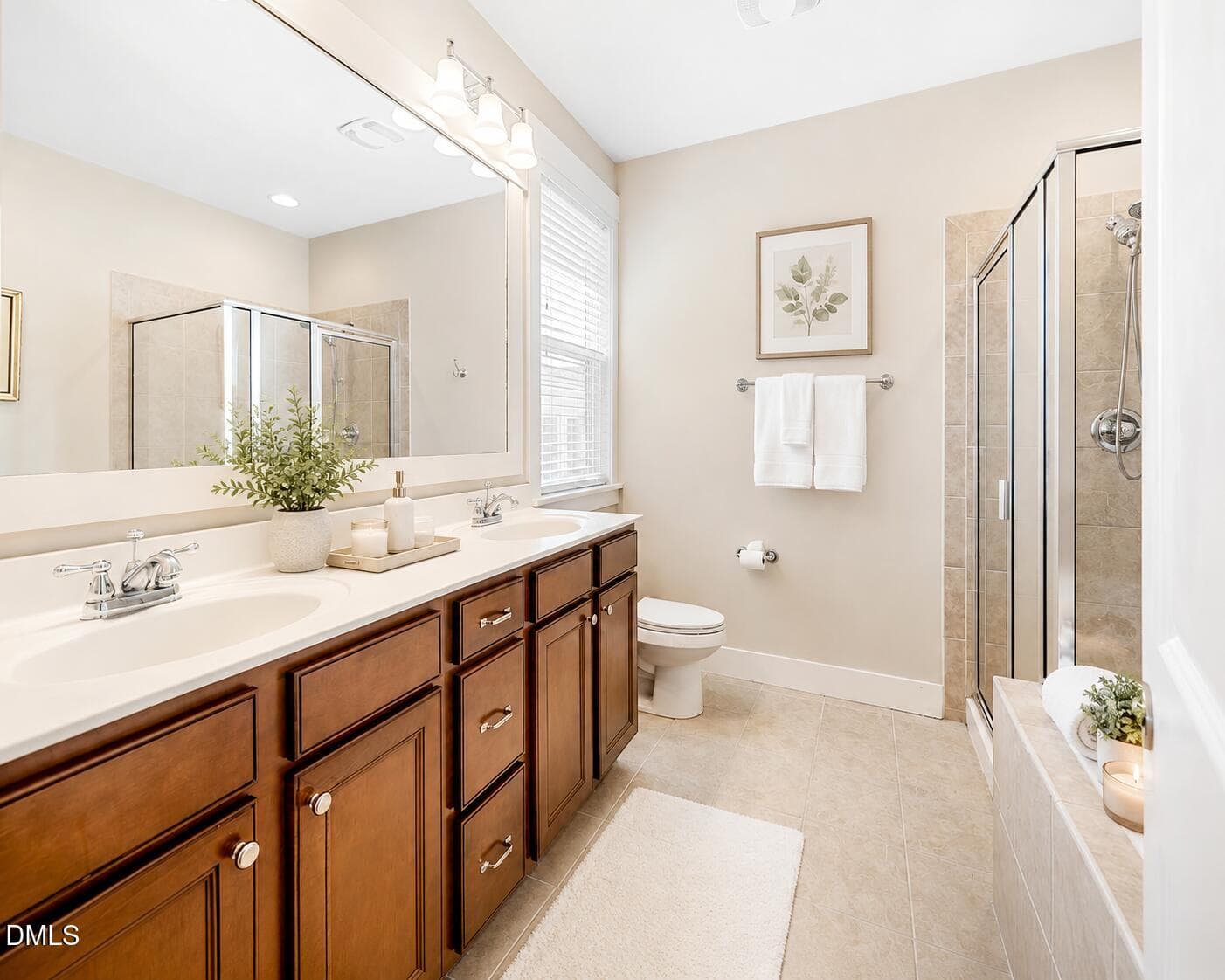 Primary Bath w/ Dual Vanity - 259 Tobacco Farm Way, Chapel Hill, NC 27516, Chapel Hill