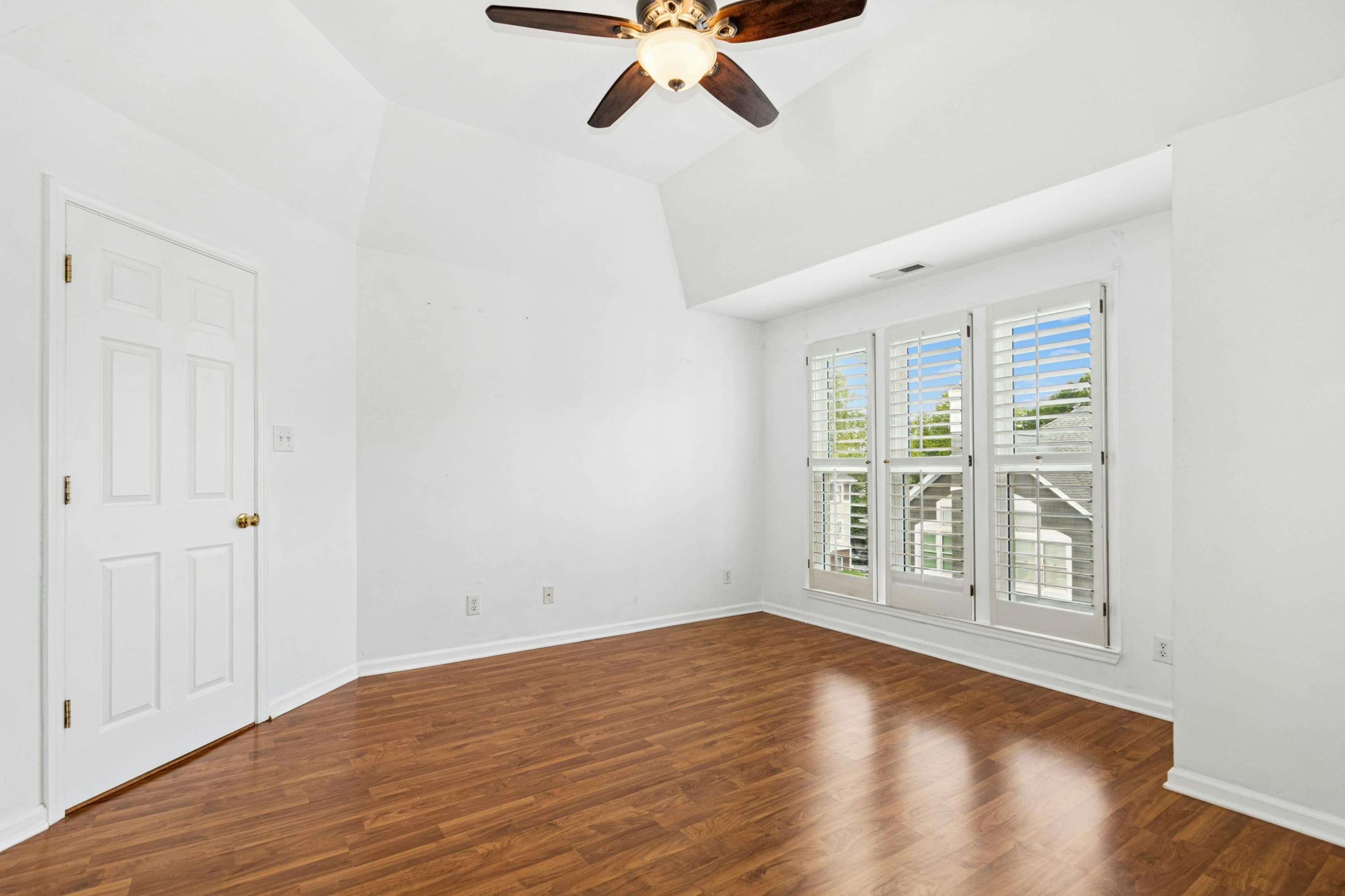 017-495465-IMG_0818.jpg - 1000 Brighthurst Drive 309, Raleigh, NC 27605, Raleigh