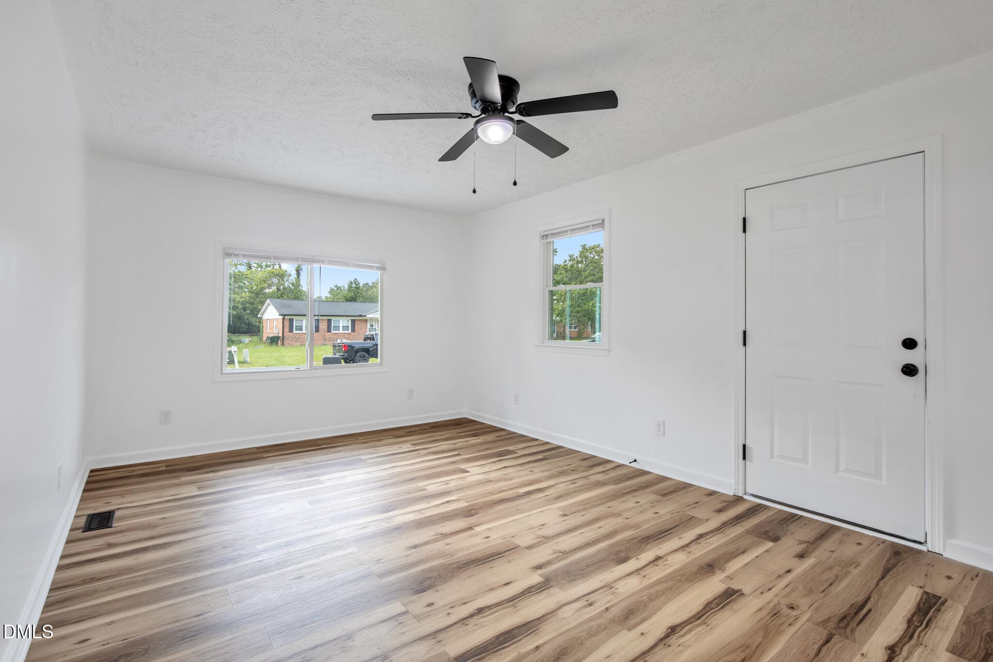1515 Grandview Dr(29 of 39) - 1515 Grandview Drive, Fayetteville, NC 28314, Fayetteville