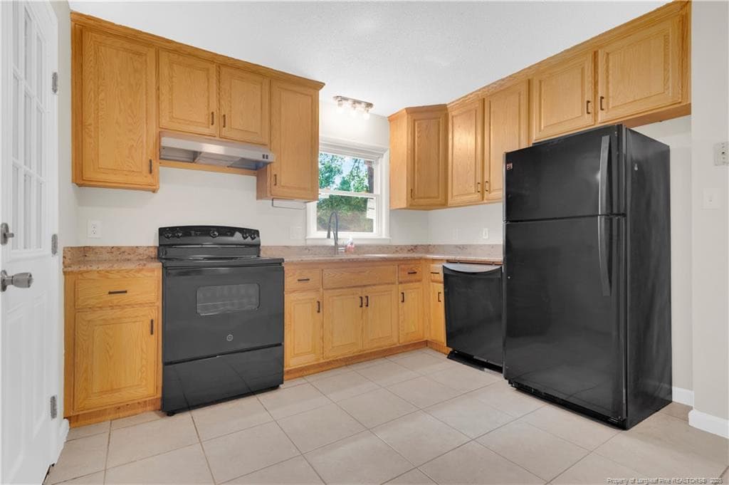 Photo 11 - 5804 Mcdougal Drive, Fayetteville, NC 28304, Fayetteville