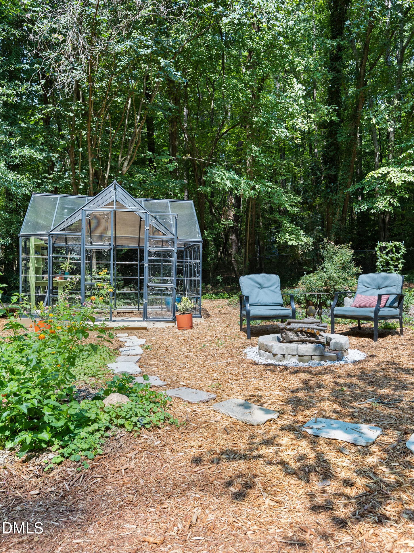 Nature Lovers Backyard - 604 Hatch Road, Chapel Hill, NC 27516, Chapel Hill
